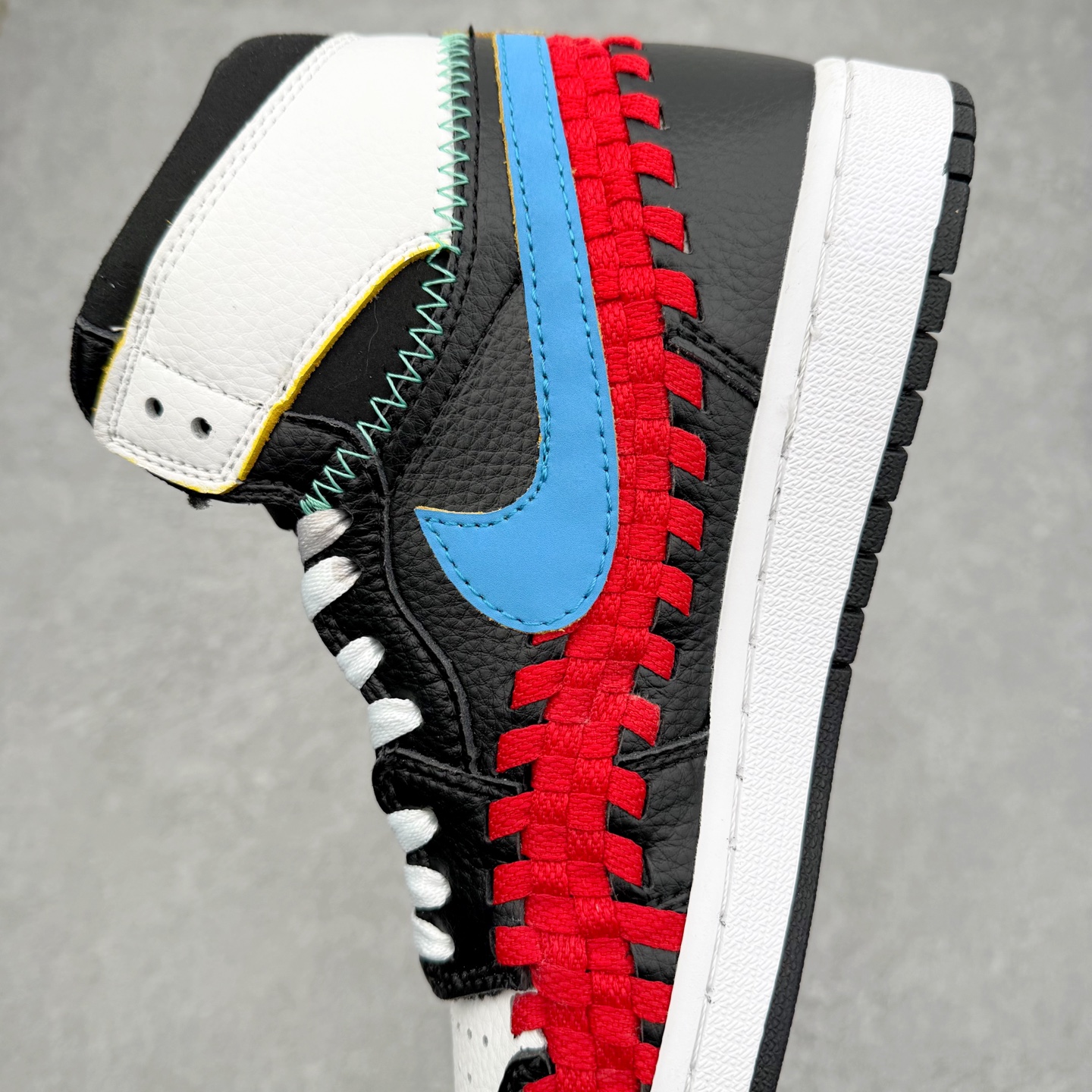 图片[7]-＃特价福利 Air Jordan AJ1 High 高帮定制配色 性价比批次 原盒原配 大厂出品 原厂楦头纸板数据开发 鞋型公整不松垮 采购头层皮料冲裁 高整洁度 上脚原汁原味的公司货既视感 原底独立模具 中底四线拉帮完美走线 原模大底咬花 实拍调校N版已经零色差零失真 百分百还原实物色彩所见即所得 不存在货不对板色差等低级问题 选购参考实物拍摄 不混卖不参货 只用心做好货严格选品 承诺混一赔十 尺码：36 36.5 37.5 38 38.5 39 40 40.5 41 42 42.5 43 44 44.5 45 46-选品中心