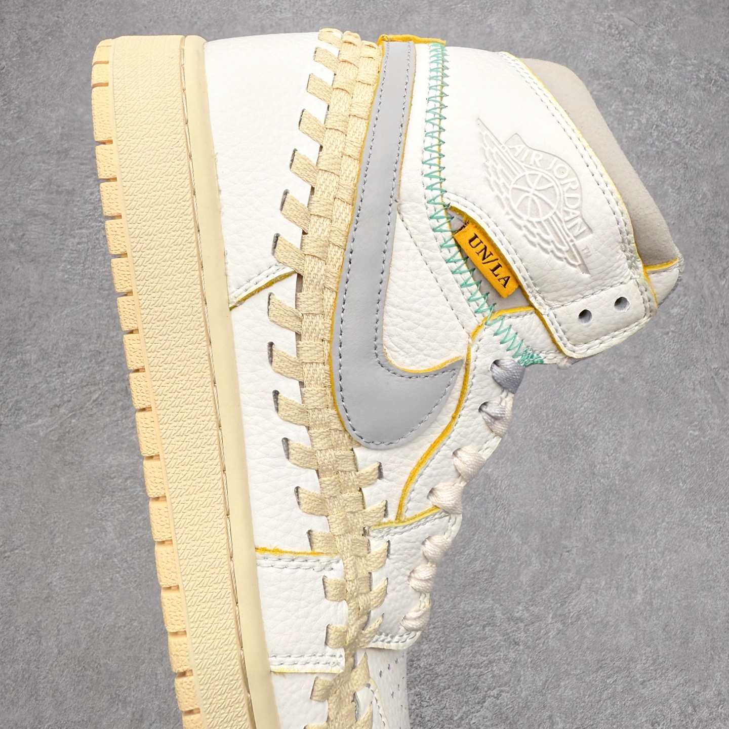 图片[6]-＃特价福利 Air Jordan AJ1 High 高帮定制配色 性价比批次 原盒原配 大厂出品 原厂楦头纸板数据开发 鞋型公整不松垮 采购头层皮料冲裁 高整洁度 上脚原汁原味的公司货既视感 原底独立模具 中底四线拉帮完美走线 原模大底咬花 实拍调校N版已经零色差零失真 百分百还原实物色彩所见即所得 不存在货不对板色差等低级问题 选购参考实物拍摄 不混卖不参货 只用心做好货严格选品 承诺混一赔十 尺码：36 36.5 37.5 38 38.5 39 40 40.5 41 42 42.5 43 44 44.5 45 46-选品中心