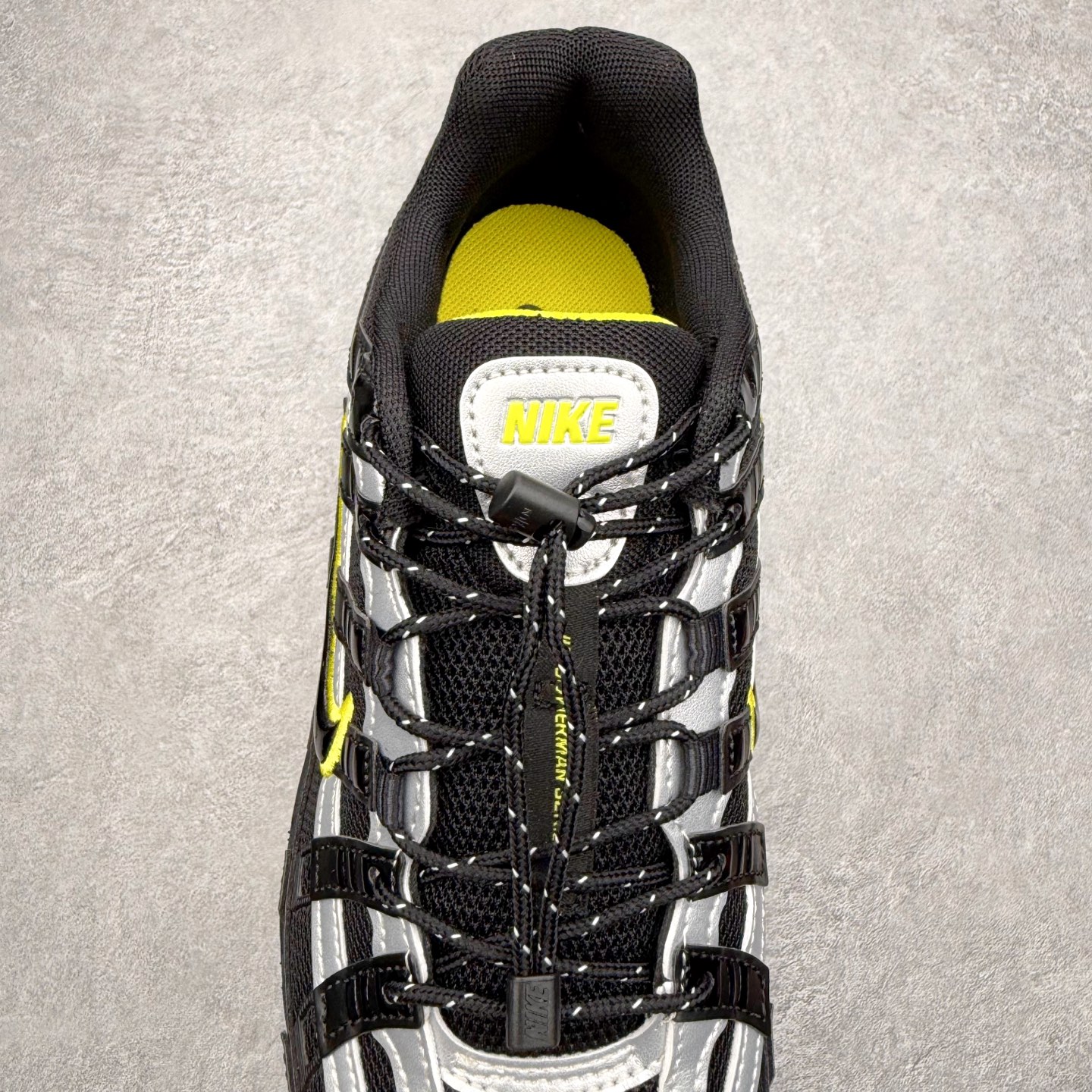 图片[5]-NK P-6000 系列低帮复古老爹风休闲运动舒适慢跑鞋 FV0943-001 融合 Pegasus 过往运动鞋设计 助力 21 世纪早期跑步运动跃升时尚新高度 采用透气网眼布、运动风格线条和耐穿覆面 兼具吸睛外观和舒适感受 中底泡绵以田径赛道为灵感 打造厚实设计 缔造出众缓震性能 尺码：36 36.5 37.5 38 38.5 39 40 40.5 41 42 42.5 43 44 44.5 45-选品中心