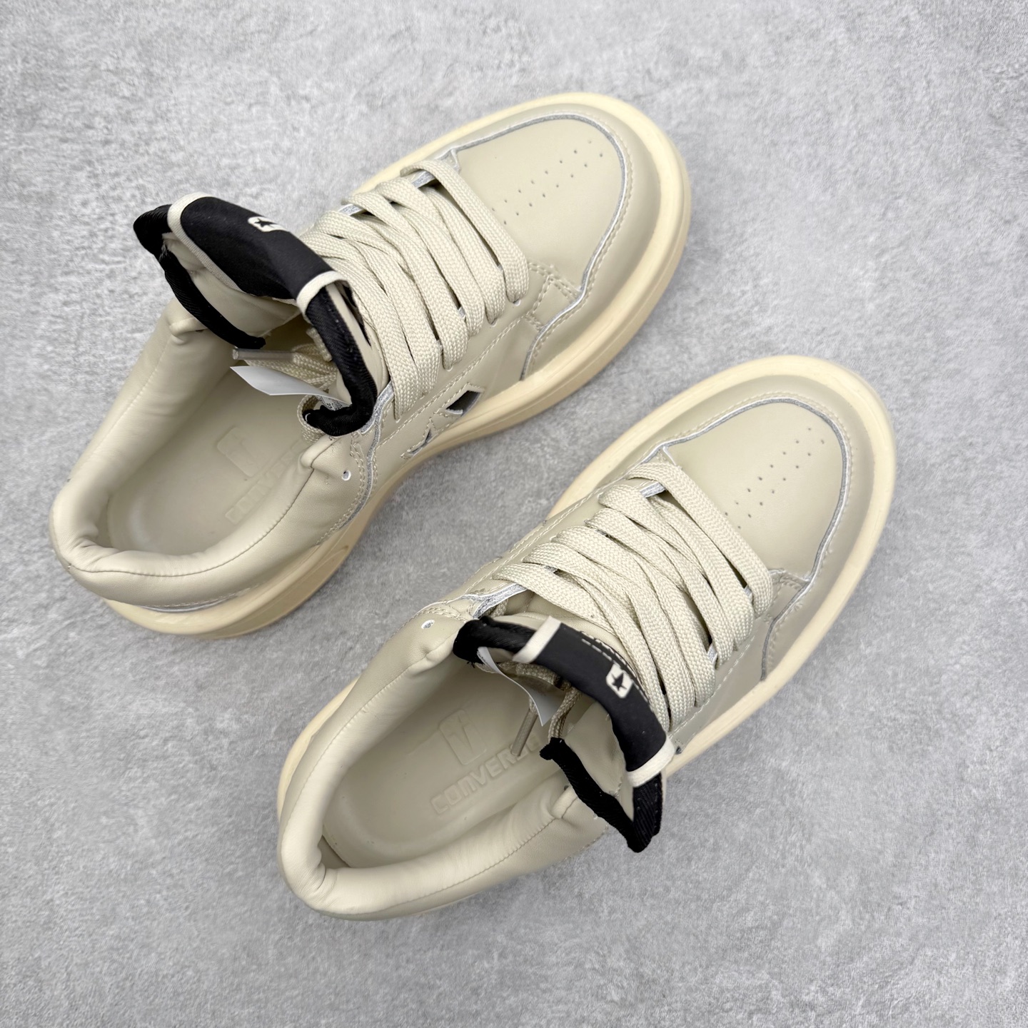 图片[3]-Rick Owens DRKSHDW x Converse 融合前卫与经典，挑战传统，定义新潮流。设计独特，展现出个性和时尚感，别具一格的潮流魅力，让您在人群中脱颖而出，简约又大方。踩上它每一步都踏出独属于你的个性风范。 Sizs：35 36 36.5 37 37.5 38 39 39.5 40 41 41.5 42 42.5 43 44-选品中心