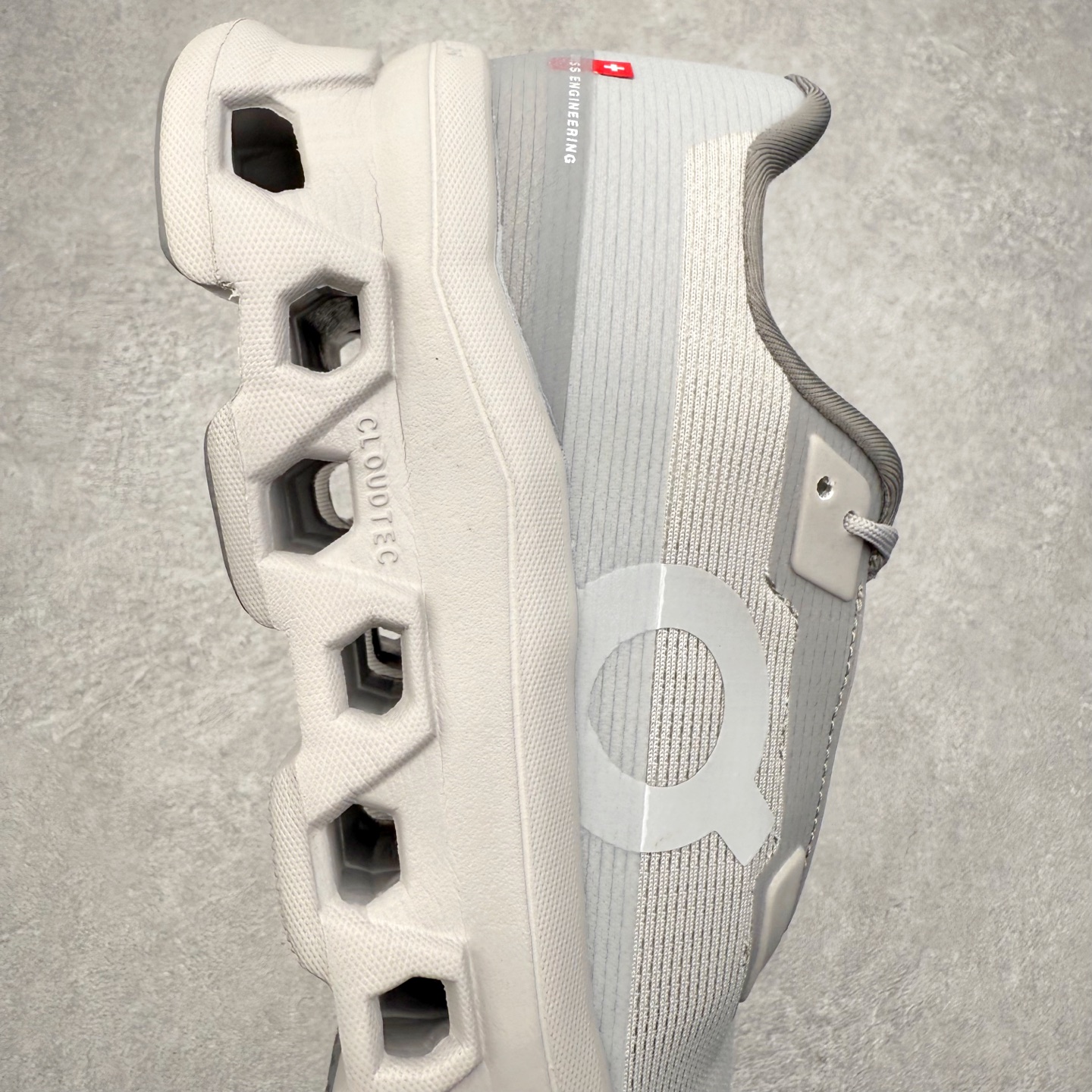 图片[6]-On昂跑 Cloudmonster 舒适 织物防滑透气回弹 低帮 休闲长跑城市通勤跑步鞋 此运动品牌 开创于2010年 缓震着陆、强效回弹、轻柔质感的设计构思始终是ON研制关键 与此同时基于“为全球提供革新性的跑步感受”信念 陆续推出了多款跑鞋及其以专业运动人体跑步工程学为设计关键的功能性跑步服饰设备 让跑者不费力气地畅快畅跑 尺码：36 36.5 37.5 38 38.5 39 40 40.5 41 42 42.5 43 44 44.5 45-选品中心