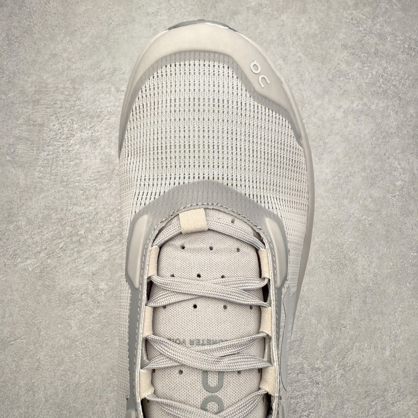 图片[4]-On昂跑 Cloudmonster 舒适 织物防滑透气回弹 低帮 休闲长跑城市通勤跑步鞋 此运动品牌 开创于2010年 缓震着陆、强效回弹、轻柔质感的设计构思始终是ON研制关键 与此同时基于“为全球提供革新性的跑步感受”信念 陆续推出了多款跑鞋及其以专业运动人体跑步工程学为设计关键的功能性跑步服饰设备 让跑者不费力气地畅快畅跑 尺码：36 36.5 37.5 38 38.5 39 40 40.5 41 42 42.5 43 44 44.5 45-选品中心