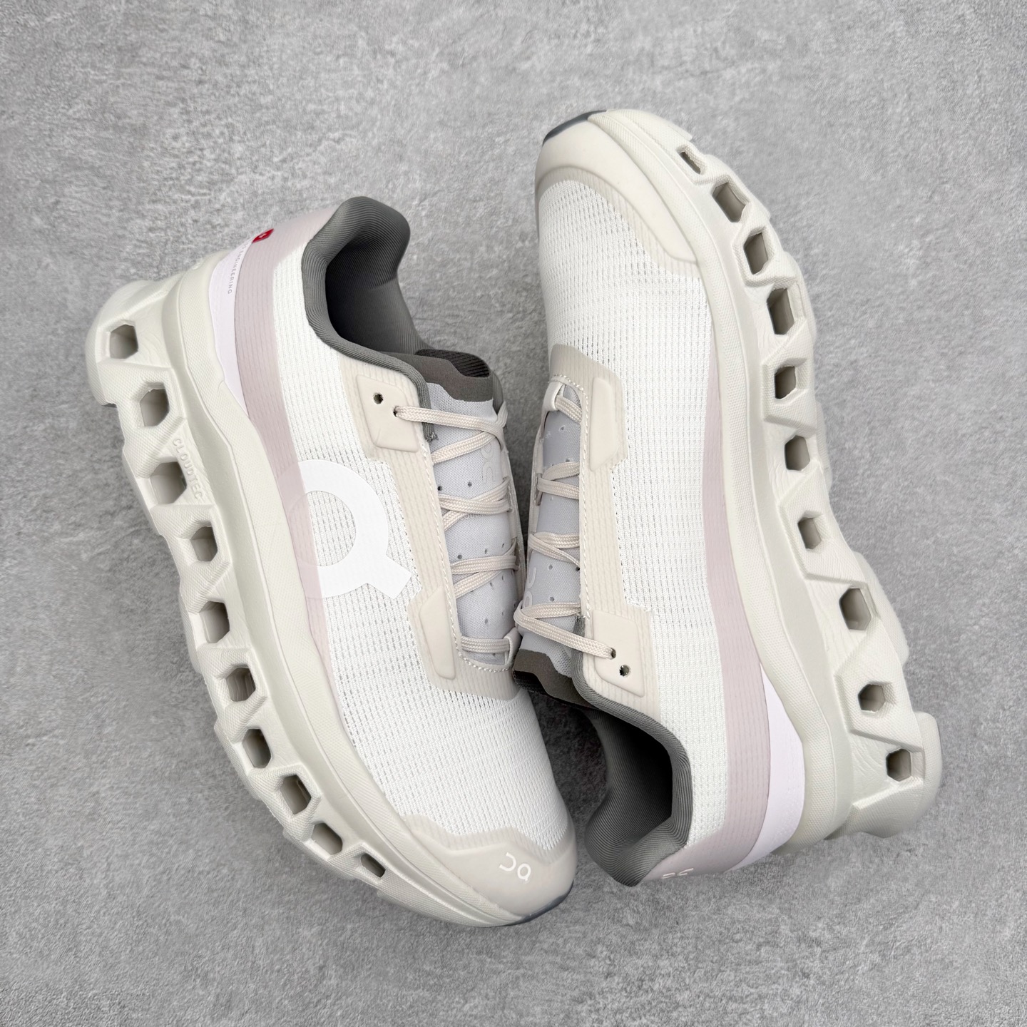 图片[3]-On昂跑 Cloudmonster 舒适 织物防滑透气回弹 低帮 休闲长跑城市通勤跑步鞋 此运动品牌 开创于2010年 缓震着陆、强效回弹、轻柔质感的设计构思始终是ON研制关键 与此同时基于“为全球提供革新性的跑步感受”信念 陆续推出了多款跑鞋及其以专业运动人体跑步工程学为设计关键的功能性跑步服饰设备 让跑者不费力气地畅快畅跑 尺码：36 36.5 37.5 38 38.5 39 40 40.5 41 42 42.5 43 44 44.5 45-选品中心