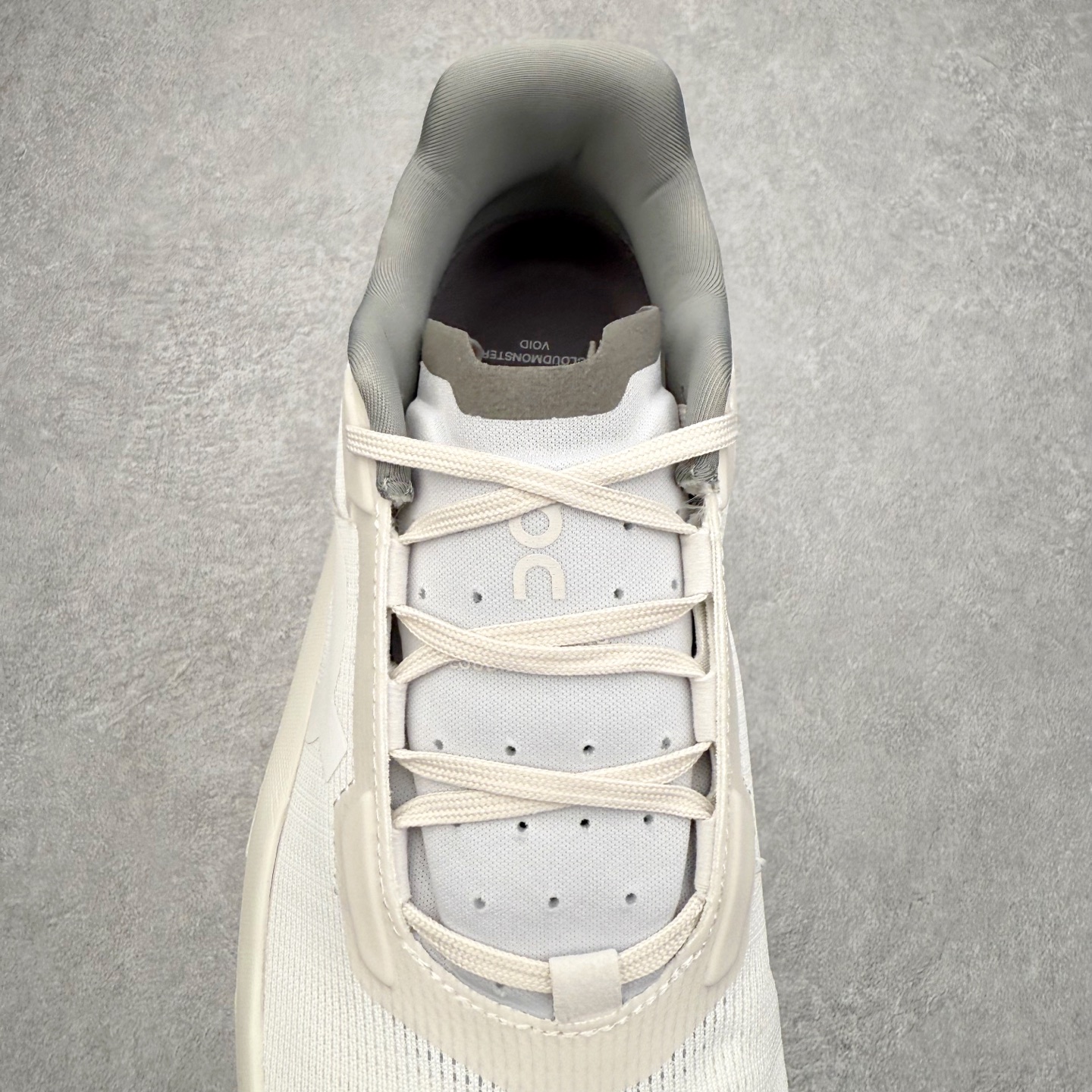 图片[5]-On昂跑 Cloudmonster 舒适 织物防滑透气回弹 低帮 休闲长跑城市通勤跑步鞋 此运动品牌 开创于2010年 缓震着陆、强效回弹、轻柔质感的设计构思始终是ON研制关键 与此同时基于“为全球提供革新性的跑步感受”信念 陆续推出了多款跑鞋及其以专业运动人体跑步工程学为设计关键的功能性跑步服饰设备 让跑者不费力气地畅快畅跑 尺码：36 36.5 37.5 38 38.5 39 40 40.5 41 42 42.5 43 44 44.5 45-选品中心