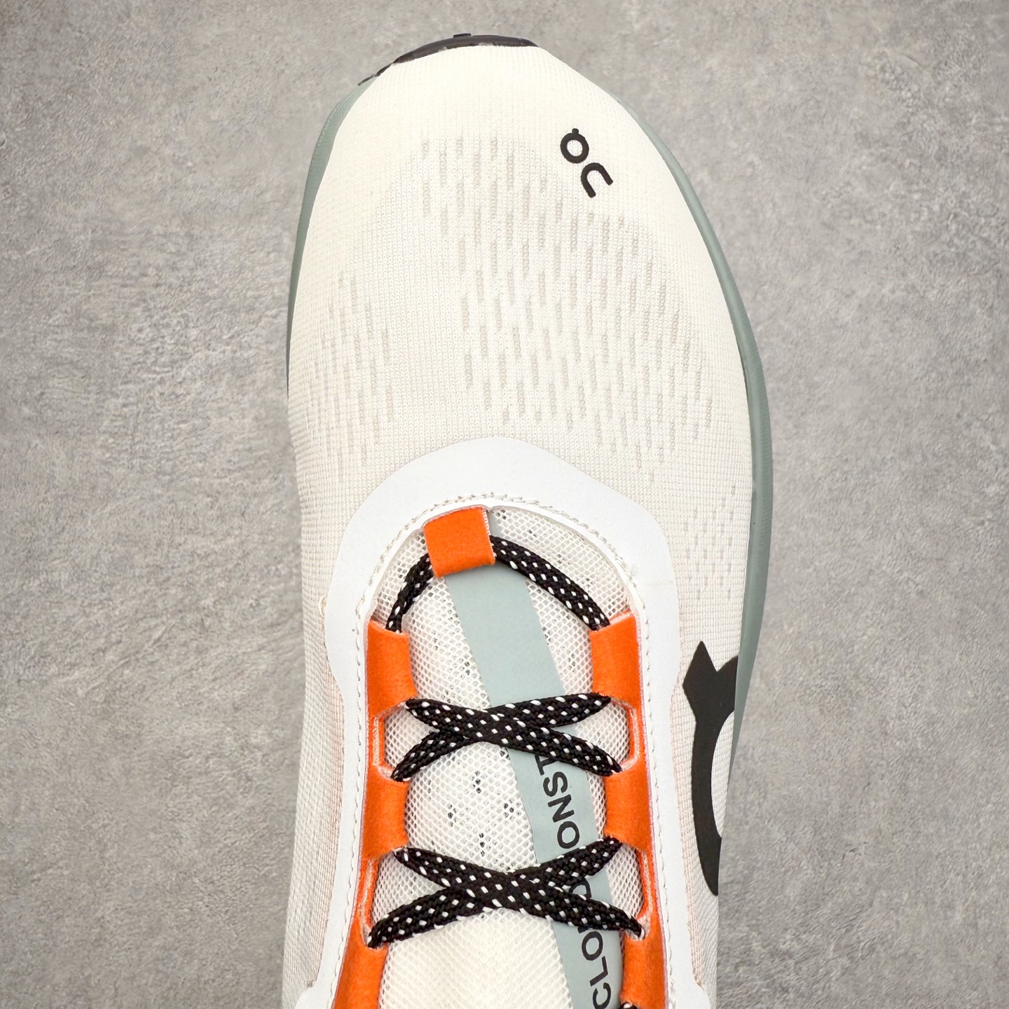 图片[4]-On昂跑 Cloudmonster 舒适 织物防滑透气回弹 低帮 休闲长跑城市通勤跑步鞋 此运动品牌 开创于2010年 缓震着陆、强效回弹、轻柔质感的设计构思始终是ON研制关键 与此同时基于“为全球提供革新性的跑步感受”信念 陆续推出了多款跑鞋及其以专业运动人体跑步工程学为设计关键的功能性跑步服饰设备 让跑者不费力气地畅快畅跑 尺码：36 36.5 37.5 38 38.5 39 40 40.5 41 42 42.5 43 44 44.5 45-选品中心