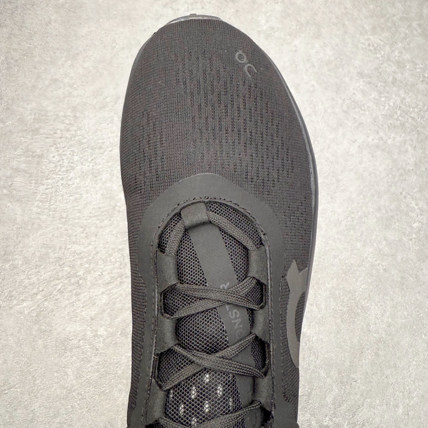 图片[4]-On昂跑 Cloudmonster 舒适 织物防滑透气回弹 低帮 休闲长跑城市通勤跑步鞋 此运动品牌 开创于2010年 缓震着陆、强效回弹、轻柔质感的设计构思始终是ON研制关键 与此同时基于“为全球提供革新性的跑步感受”信念 陆续推出了多款跑鞋及其以专业运动人体跑步工程学为设计关键的功能性跑步服饰设备 让跑者不费力气地畅快畅跑 尺码：36 36.5 37.5 38 38.5 39 40 40.5 41 42 42.5 43 44 44.5 45-选品中心