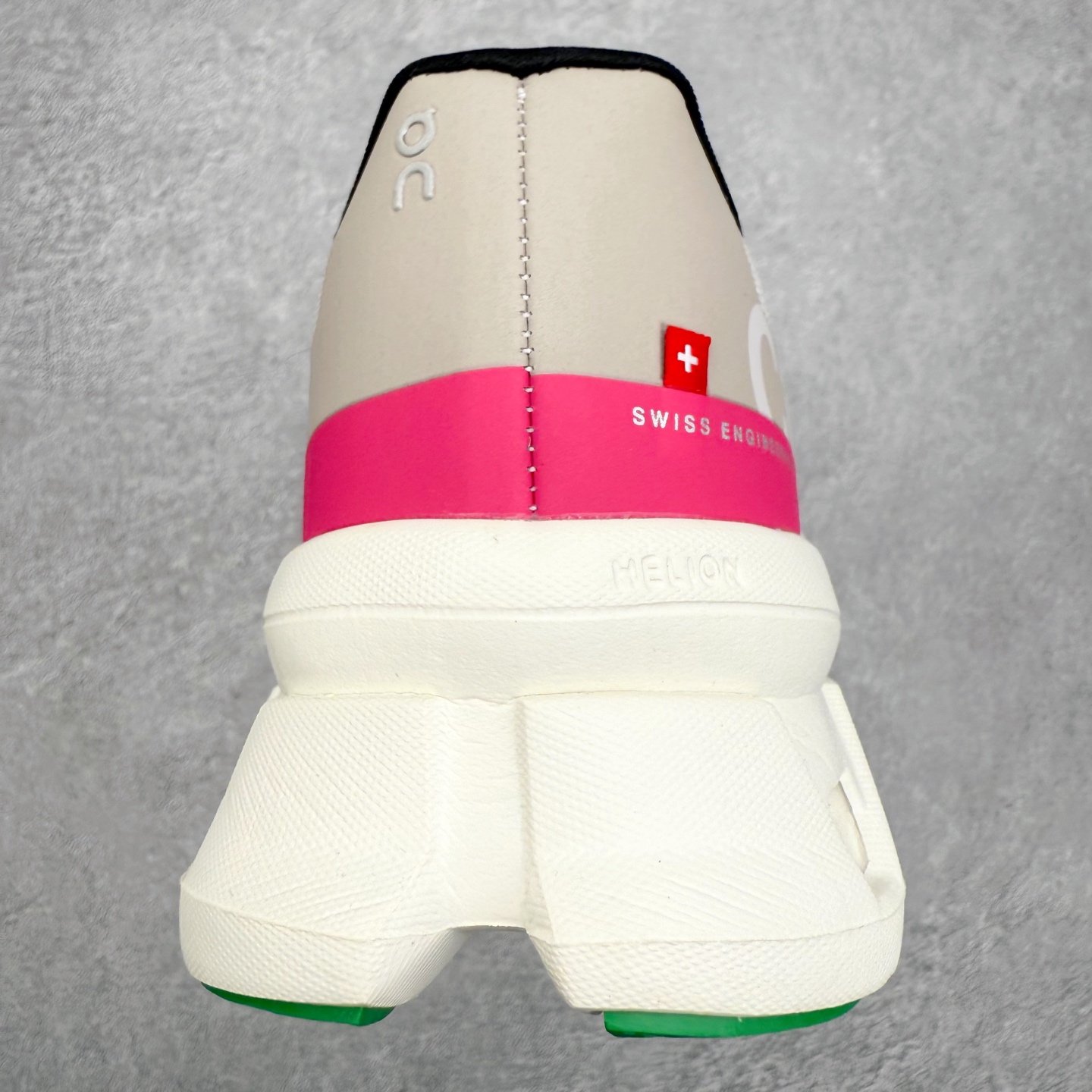 图片[8]-On昂跑 Cloudmonster 舒适 织物防滑透气回弹 低帮 休闲长跑城市通勤跑步鞋 此运动品牌 开创于2010年 缓震着陆、强效回弹、轻柔质感的设计构思始终是ON研制关键 与此同时基于“为全球提供革新性的跑步感受”信念 陆续推出了多款跑鞋及其以专业运动人体跑步工程学为设计关键的功能性跑步服饰设备 让跑者不费力气地畅快畅跑 尺码：36 36.5 37.5 38 38.5 39 40 40.5 41 42 42.5 43 44 44.5 45-选品中心