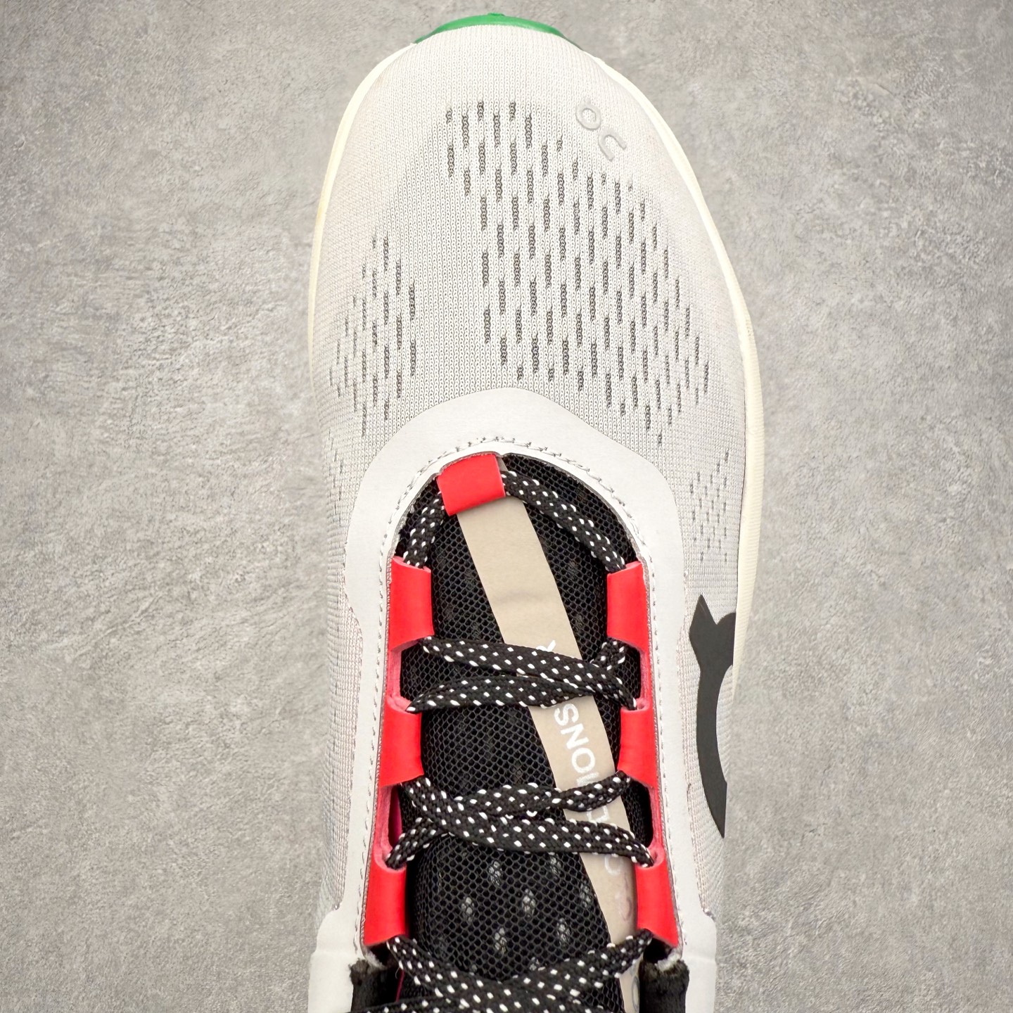 图片[4]-On昂跑 Cloudmonster 舒适 织物防滑透气回弹 低帮 休闲长跑城市通勤跑步鞋 此运动品牌 开创于2010年 缓震着陆、强效回弹、轻柔质感的设计构思始终是ON研制关键 与此同时基于“为全球提供革新性的跑步感受”信念 陆续推出了多款跑鞋及其以专业运动人体跑步工程学为设计关键的功能性跑步服饰设备 让跑者不费力气地畅快畅跑 尺码：36 36.5 37.5 38 38.5 39 40 40.5 41 42 42.5 43 44 44.5 45-选品中心