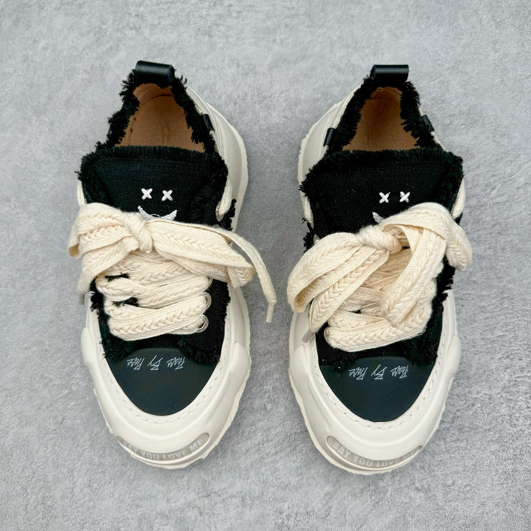 图片[2]-明星都穿它 \\\”SMILENCE\\\”隐藏款!! 吴建豪个人主理潮流品牌xVESSEL G.O.P. 2.0 MARSHMALLOW Lows 2.0棉花糖开口笑系列解构重叠厚底软木低帮百搭增高帆布硫化板鞋 这双鞋名为 Peace by Piece，是以帆布鞋作为基底，并以解构手法，将鞋上不同细节堆叠营造错位，鞋面的帆布再经过打磨制造流须效果，整双鞋更是手工制作，因此显现出其细致的工序。尺码：35 36 37 38 39 40 41 42 43 44-选品中心