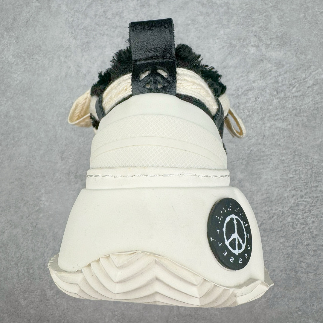 图片[8]-明星都穿它 \\\”SMILENCE\\\”隐藏款!! 吴建豪个人主理潮流品牌xVESSEL G.O.P. 2.0 MARSHMALLOW Lows 2.0棉花糖开口笑系列解构重叠厚底软木低帮百搭增高帆布硫化板鞋 这双鞋名为 Peace by Piece，是以帆布鞋作为基底，并以解构手法，将鞋上不同细节堆叠营造错位，鞋面的帆布再经过打磨制造流须效果，整双鞋更是手工制作，因此显现出其细致的工序。尺码：35 36 37 38 39 40 41 42 43 44-选品中心