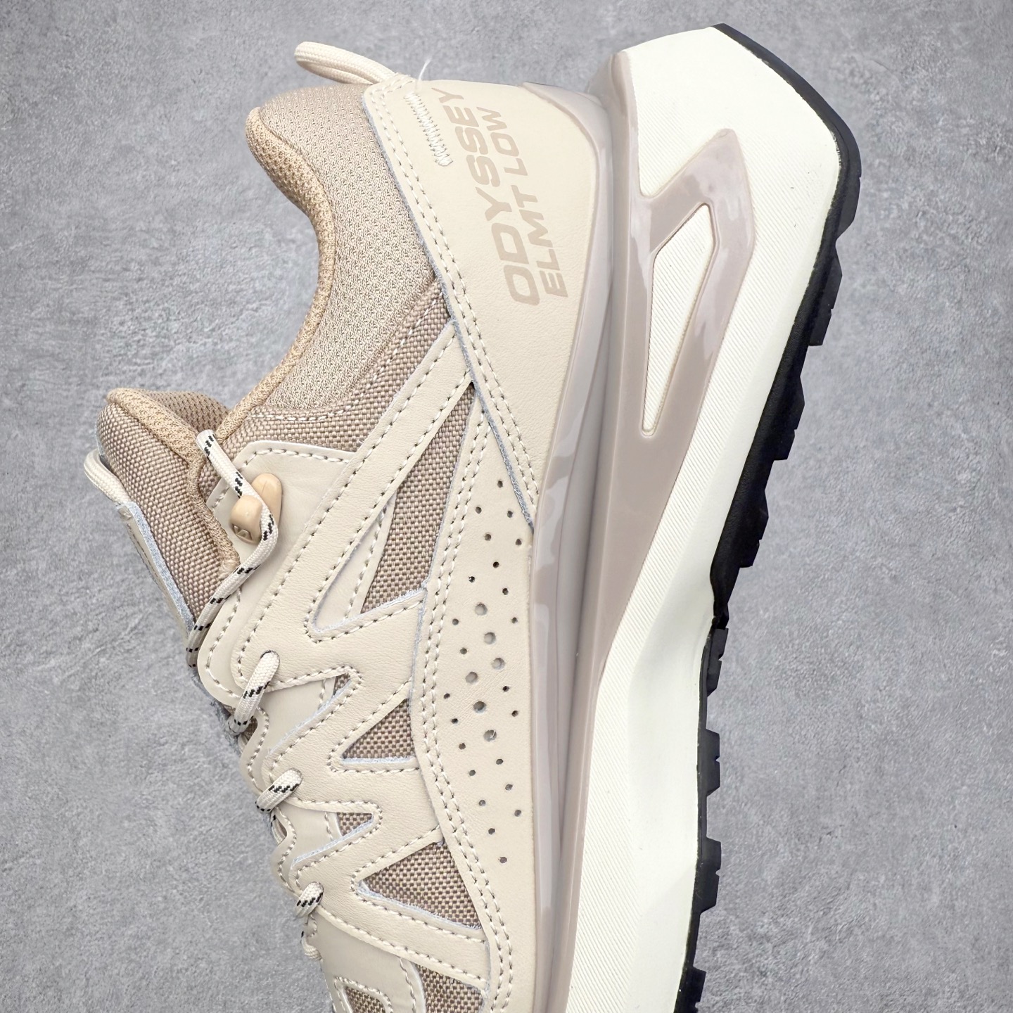 图片[7]-SALOMON萨洛蒙 ODYSSEY ELMT LOW LTR 时尚简约舒适美观 防滑耐磨 低帮 户外功能鞋 男女同款 棕褐色 SALOMON诞生于1947年的法国阿尔卑斯山区，全球知名的户外运动品牌。一直致力于推动滑雪、越野跑等山地运动的发展及产品的进步。其产品设计致力于追求创新和发掘产品的性能极限，帮助喜欢自由的人在山地间不断挑战自我。实拍调校N版已经零色差零失真 百分百还原实物色彩所见即所得 不存在货不对板色差等低级问题 选购参考实物拍摄 不混卖不参货 只用心做好货严格选品 承诺混一赔十 尺码：36 36.5 37.5 38 38.5 39 40 40.5 41 42 42.5 43 44 44.5 45-选品中心