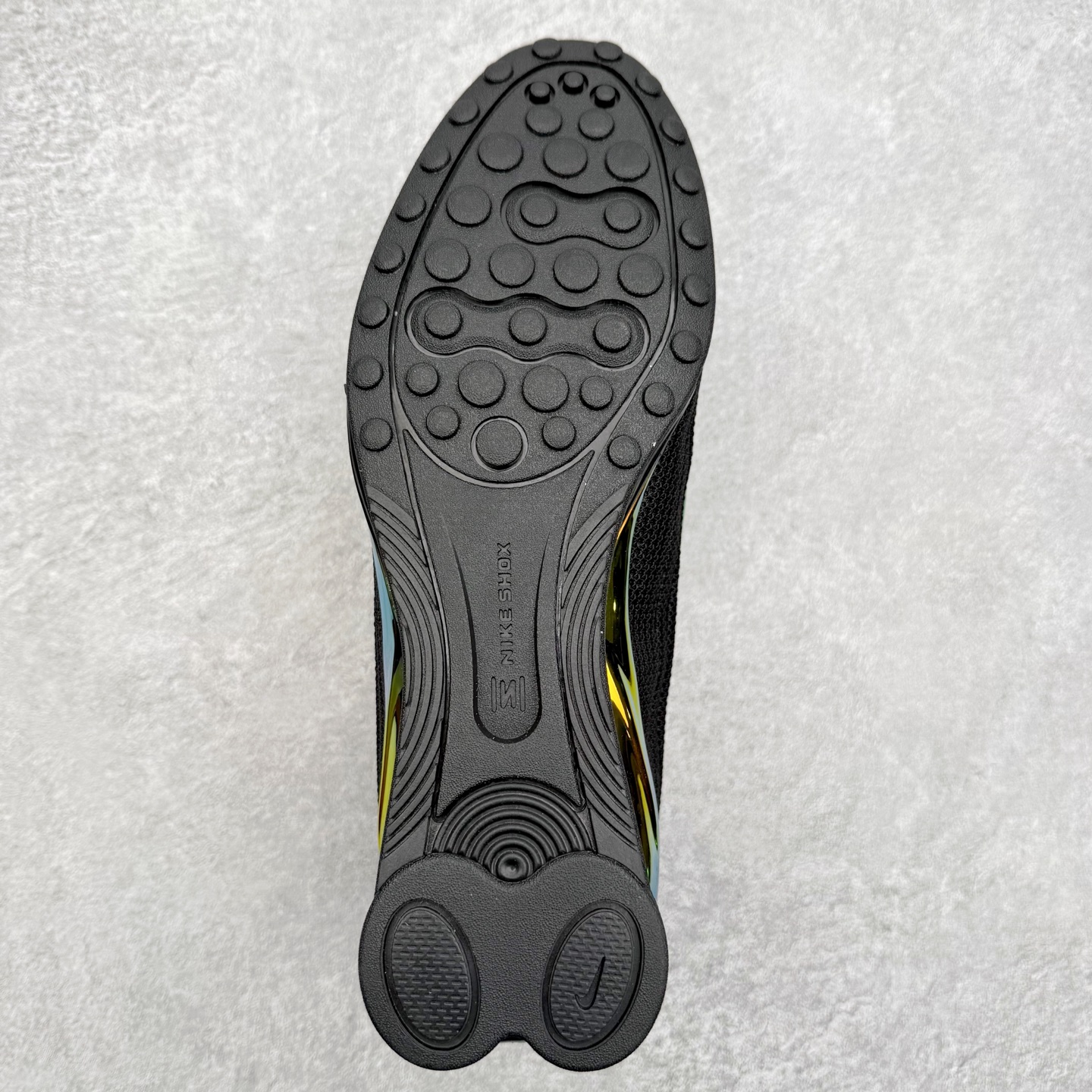 图片[9]-NK Total 90 Shox Secutor Magia 百搭舒适 耐磨 足球鞋 实拍调校N版已经零色差零失真 百分百还原实物色彩所见即所得 不存在货不对板色差等低级问题 选购参考实物拍摄 不混卖不参货 只用心做好货严格选品 承诺混一赔十 尺码：36 36.5 37.5 38 38.5 39 40 40.5 41 42 42.5 43 44 44.5 45-选品中心