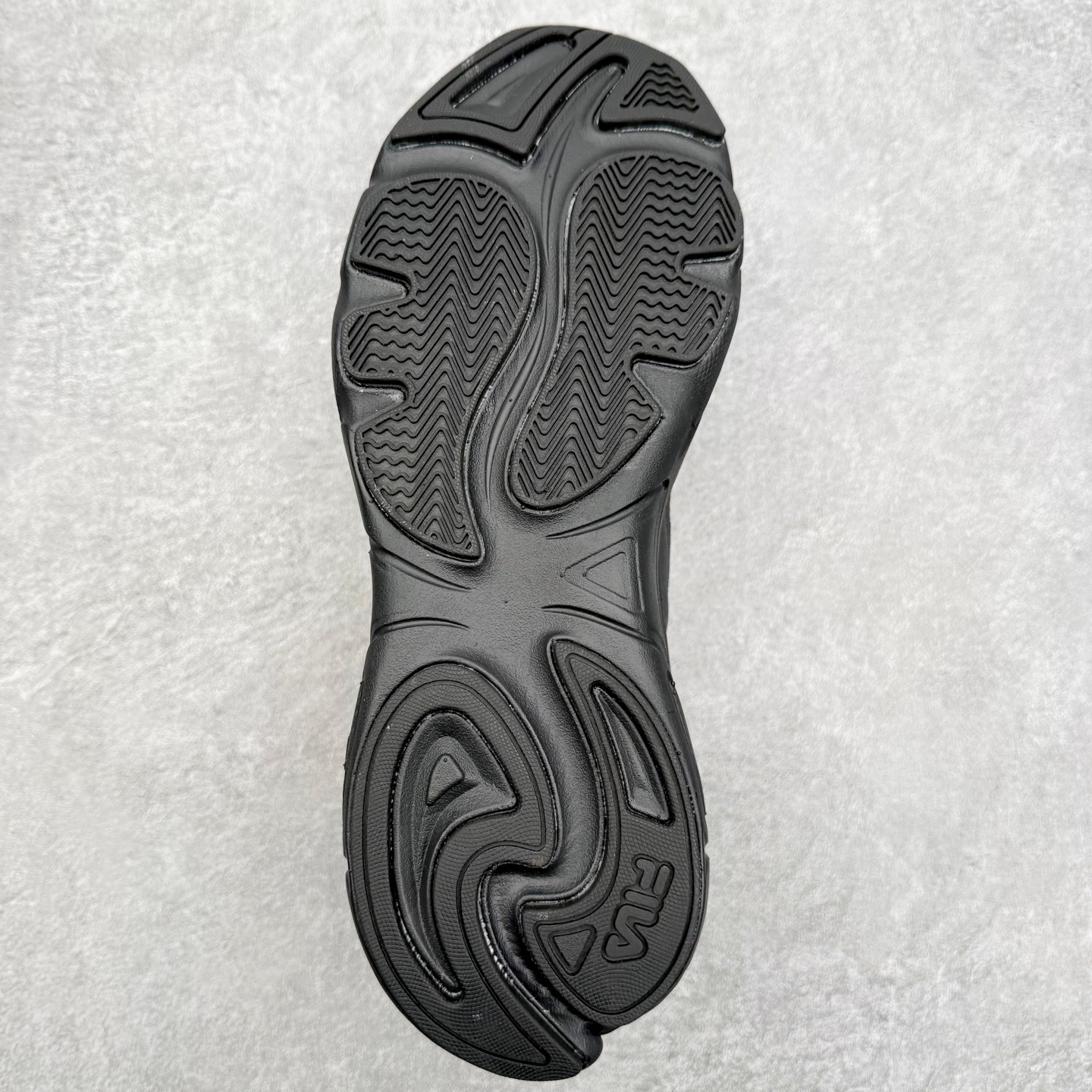 图片[9]-FILA SKIIPPER 斐乐火星2.0减震防滑网面老爹鞋 复古风重现 原鞋开版定制 正品同步鞋材 皮革拼接麂皮 搭配透气网布 主打复古潮流 白粉紫撞色设计 视觉冲击十足 超厚EVA软底设计 轻量舒适脚感 附带内增高效果 妥妥仙女款 完美上脚体验 女神必入单品 强烈推荐 尺码：35.5 36 36.5 37.5 38 38.5 39 40 40.5 41 42 42.5 43 44 44.5 45 45.5-选品中心