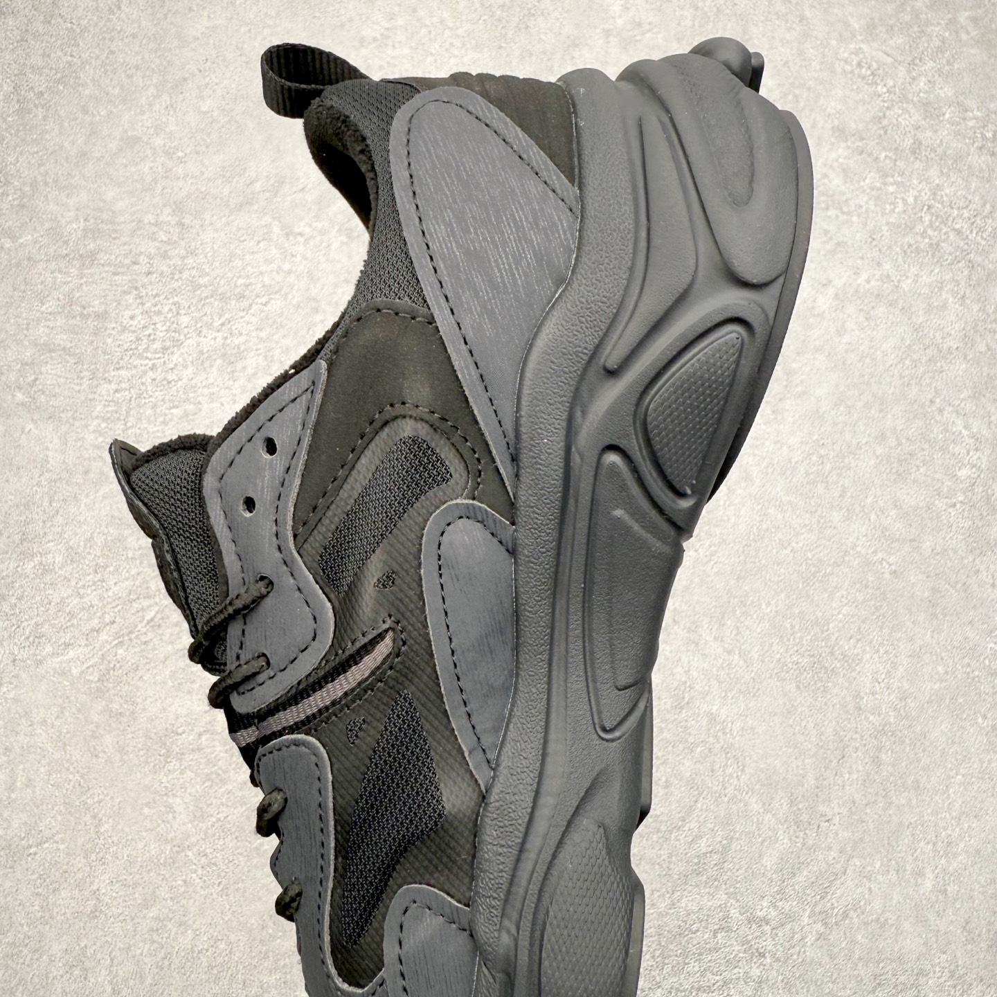 图片[7]-FILA SKIIPPER 斐乐火星2.0减震防滑网面老爹鞋 复古风重现 原鞋开版定制 正品同步鞋材 皮革拼接麂皮 搭配透气网布 主打复古潮流 白粉紫撞色设计 视觉冲击十足 超厚EVA软底设计 轻量舒适脚感 附带内增高效果 妥妥仙女款 完美上脚体验 女神必入单品 强烈推荐 尺码：35.5 36 36.5 37.5 38 38.5 39 40 40.5 41 42 42.5 43 44 44.5 45 45.5-选品中心