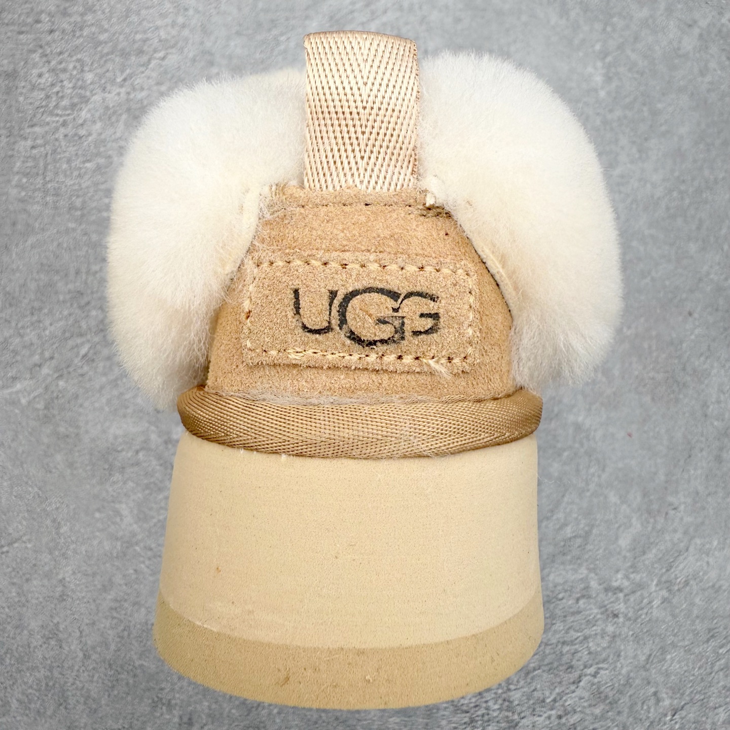 图片[8]-＃福利特价 UGG 1393 经典秋冬羊皮毛一体雪地靴 隆丰A级澳洲进口羊皮毛一体 完全遵循ZP工艺流程 代工厂原厂版师 秉承无原鞋不开发选择 注重每一处细节 市面最正版型 TREADLITE\\\”轻翼\\\”科技外底 轻便/耐用/柔韧/桩型【售后郑重承诺】一个月内若出现重大脱胶/断底等质量问题 直接为您换新 翻毛皮鞋面 细腻亲肤再生聚酯纤维滚边 舒适易打理 保暖性佳 UGG plush™ 里衬和内底 茸软亲肤 舒适暖足 经典鞋型搭配轻盈厚底 稳稳拿捏秋冬出街时髦造型 Treadlite by UGG 轻翼大底 轻盈缓震 为双足减负 舒适轻便 助你轻松畅玩整天 尺码：35 36 37 38 39 40-选品中心