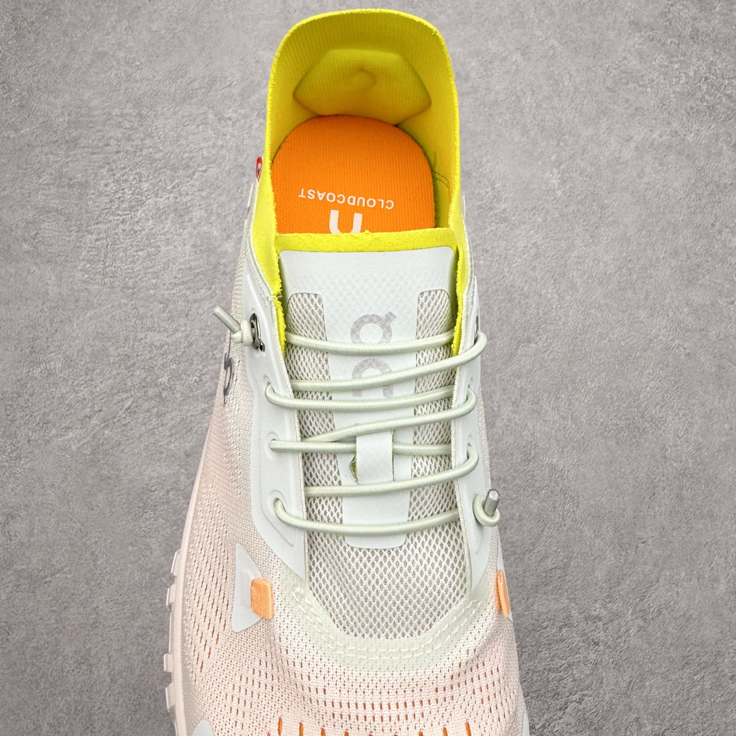 图片[5]-On昂跑 Cloud 6 Coast 潮流舒适 防滑耐磨 低帮 生活休闲鞋 此运动品牌 开创于2010年 缓震着陆、强效回弹、轻柔质感的设计构思始终是ON研制关键 与此同时基于“为全球提供革新性的跑步感受”信念 陆续推出了多款跑鞋及其以专业运动人体跑步工程学为设计关键的功能性跑步服饰设备 让跑者不费力气地畅快畅跑 尺码：36 36.5 37.5 38 38.5 39 40 40.5 41 42 42.5 43 44 44.5 45-选品中心