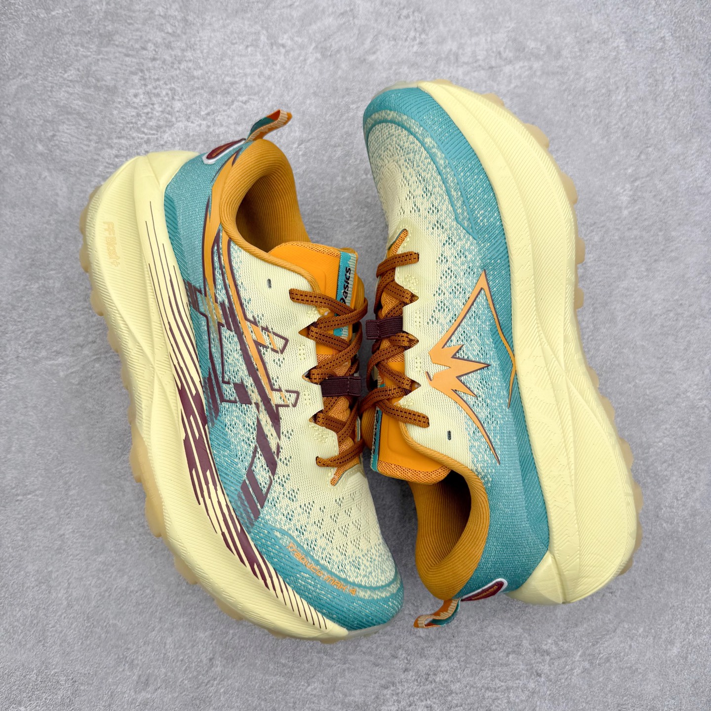 图片[3]-Asics Gel-Trabuco Max 4 舒适缓震轻便竞速 低帮跑步鞋 ASICS（亚瑟士）是日本实业家鬼冢喜八郎创立的跑鞋运动品牌，名字想法源自著名的拉丁谚语“AnimaSana In Corpore Sano”，意为“健全的精神寓于强健的体魄”。正如其名字的含义，ASICS亚瑟士一直坚信保持身体的健康与活力是打造健康快乐的生活方式的最佳途径。亚瑟士的跑鞋、篮球鞋等系列集专业与美貌于一身，拥有极高的热度。2016年，ASICS在“2016年日本最佳全球品牌”排行榜名列第17名。尺码：36 37 37.5 38 39 39.5 40 40.5 41.5 42 42.5 43.5 44 45-选品中心