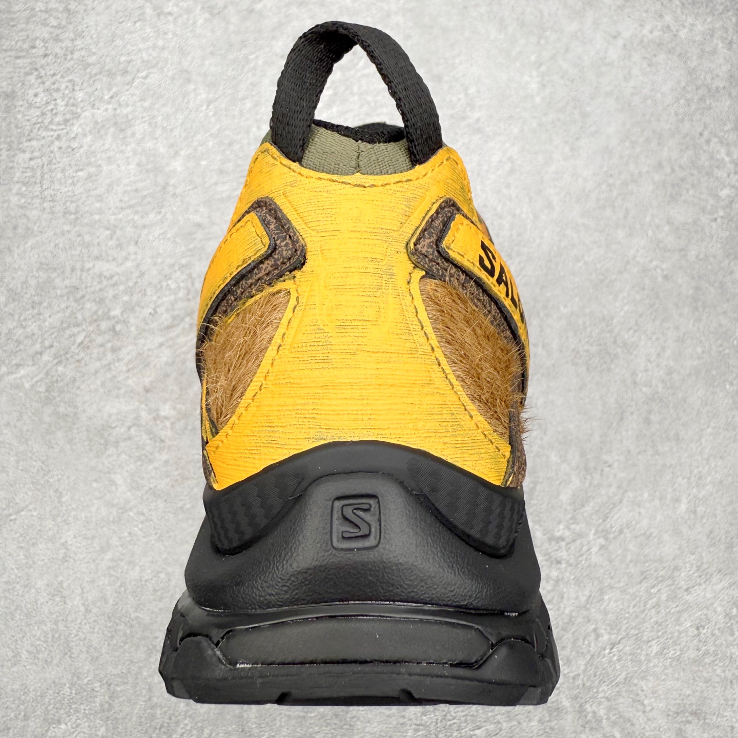 图片[8]-SALOMON XA Pro 3D ADV 萨洛蒙潮流越野机能户外功能鞋 纯原外贸平台特供订单 耗时半年巨作 全套原纸板楦头开发 原厂特供网布配套加持 确保原汁原味 完美呈现版型 原档数据独家私模五层组合大底 原装Ortholite轻量化鞋垫 中底布带钢印编号 原厂TPU锁扣 进口港宝加持 后跟自然饱满 还原公司包裹性 鞋面采用SENSIFT贴合技术 全方位贴合包裹脚型 鞋跟部鞋底牵引设计 提供强大的抓地性能 更适应野外崎岖不平的道路 其3D ADVANCED CHASSIS底盘 材料轻量大化 钉齿设计更具稳定性 防护性 鞋底易磨损区运用CONTAGRIP高耐磨材料 应对城市硬质路面长距离跑考验 尺码：36 36.5 37.5 38 38.5 39 40 40.5 41 42 42.5 43 44 44.5 45-选品中心