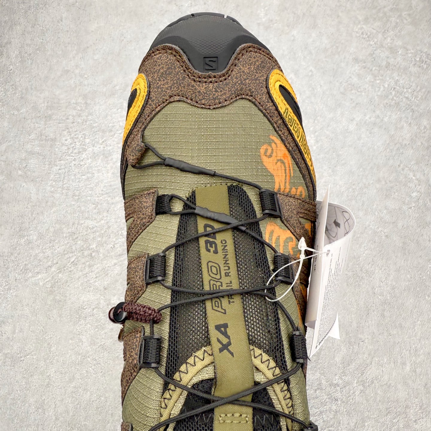 图片[4]-SALOMON XA Pro 3D ADV 萨洛蒙潮流越野机能户外功能鞋 纯原外贸平台特供订单 耗时半年巨作 全套原纸板楦头开发 原厂特供网布配套加持 确保原汁原味 完美呈现版型 原档数据独家私模五层组合大底 原装Ortholite轻量化鞋垫 中底布带钢印编号 原厂TPU锁扣 进口港宝加持 后跟自然饱满 还原公司包裹性 鞋面采用SENSIFT贴合技术 全方位贴合包裹脚型 鞋跟部鞋底牵引设计 提供强大的抓地性能 更适应野外崎岖不平的道路 其3D ADVANCED CHASSIS底盘 材料轻量大化 钉齿设计更具稳定性 防护性 鞋底易磨损区运用CONTAGRIP高耐磨材料 应对城市硬质路面长距离跑考验 尺码：36 36.5 37.5 38 38.5 39 40 40.5 41 42 42.5 43 44 44.5 45-选品中心