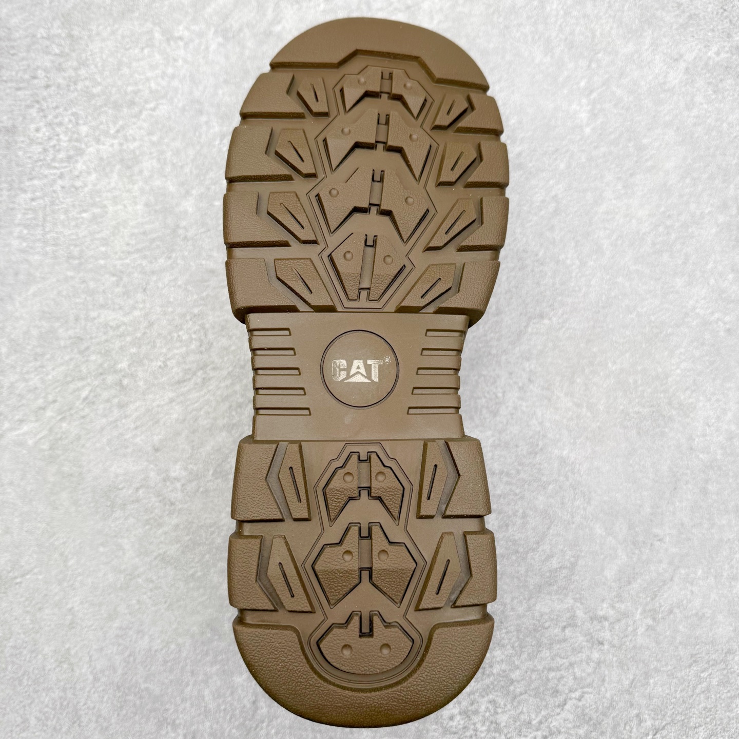 图片[9]-CAT卡特 硬汉推土机品牌经典百搭户外中帮休闲马丁靴 广东大厂品质 秋冬新款 时尚潮流搭配 面料釆用意大利进口磨砂牛皮 全鞋真牛皮材料 大底到五金都是代工厂原材料制作 好货不杀猪 首单质量严格把控 全套官网统一包装 今年冬季防寒户外专用产品 日常随意搭配 型男必备 尺码：39 40 41 42 43 44 (偏大一码)-选品中心