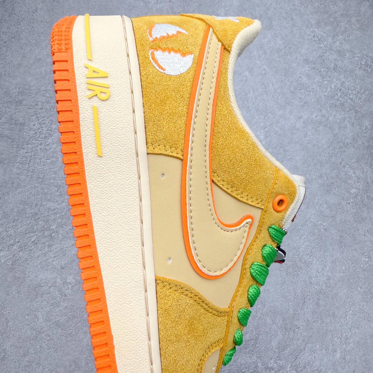 图片[6]-NK Air Force 1´07 Low 空军一号低帮百搭休闲运动板鞋 IU7612-700 柔软、弹性十足的缓震性能和出色的中底设计 横跨复古与现代的外型结合 造就出风靡全球 三十多年的Force 1 直到今天还深受青睐 实拍调校N版已经零色差零失真 百分百还原实物色彩所见即所得 不存在货不对板色差等低级问题 选购参考实物拍摄 不混卖不参货 只用心做好货严格选品 承诺混一赔十 尺码：36 36.5 37.5 38 38.5 39 40 40.5 41 42 42.5 43 44 44.5 45-选品中心