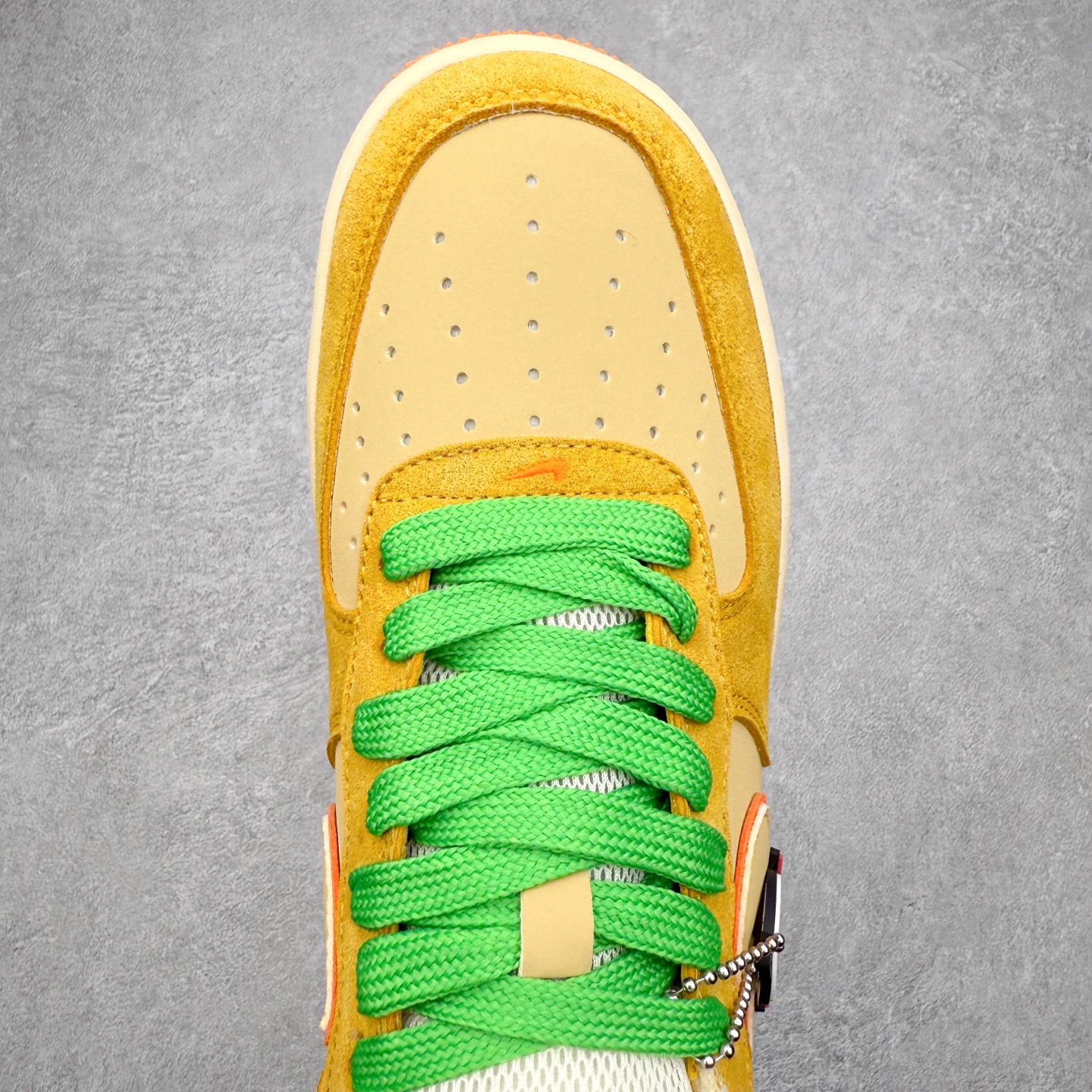 图片[4]-NK Air Force 1´07 Low 空军一号低帮百搭休闲运动板鞋 IU7612-700 柔软、弹性十足的缓震性能和出色的中底设计 横跨复古与现代的外型结合 造就出风靡全球 三十多年的Force 1 直到今天还深受青睐 实拍调校N版已经零色差零失真 百分百还原实物色彩所见即所得 不存在货不对板色差等低级问题 选购参考实物拍摄 不混卖不参货 只用心做好货严格选品 承诺混一赔十 尺码：36 36.5 37.5 38 38.5 39 40 40.5 41 42 42.5 43 44 44.5 45-选品中心