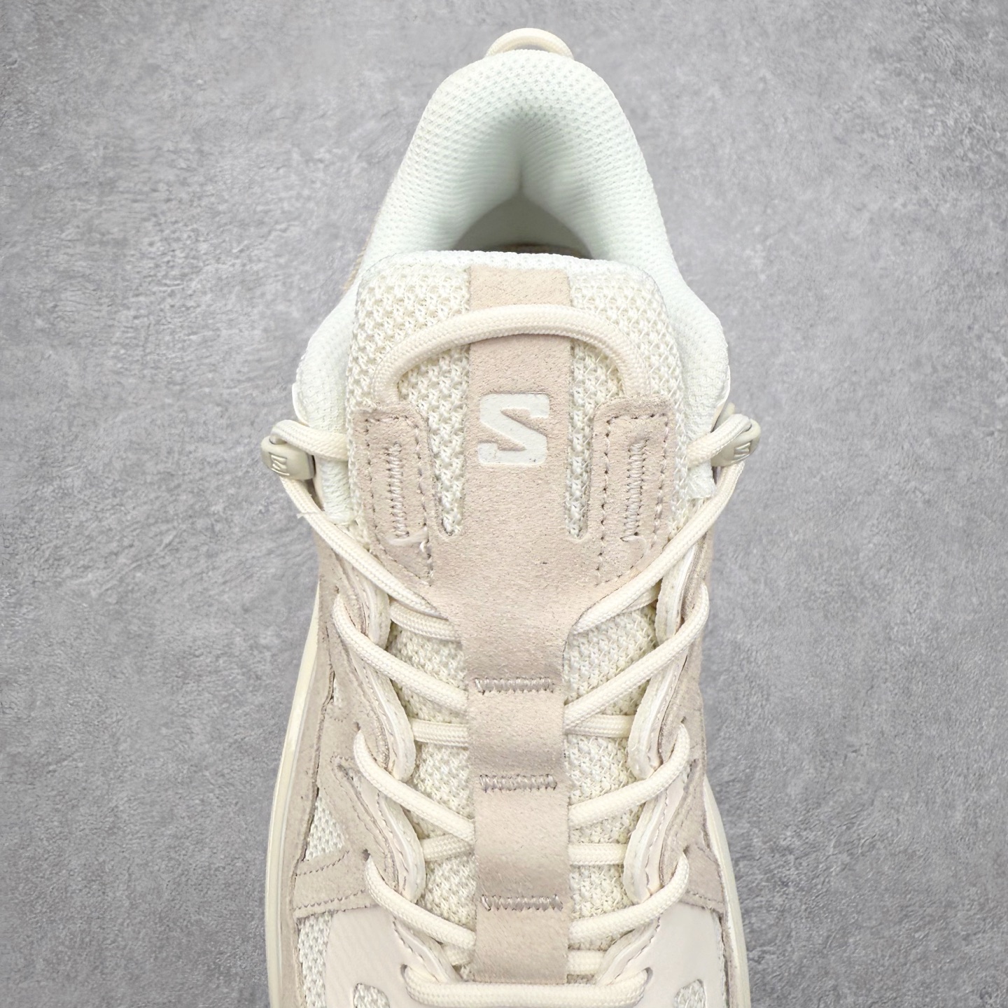 图片[5]-SALOMON萨洛蒙 ODYSSEY ELMT LOW LTR 时尚简约舒适美观 防滑耐磨 低帮 户外功能鞋 男女同款 棕褐色 SALOMON诞生于1947年的法国阿尔卑斯山区，全球知名的户外运动品牌。一直致力于推动滑雪、越野跑等山地运动的发展及产品的进步。其产品设计致力于追求创新和发掘产品的性能极限，帮助喜欢自由的人在山地间不断挑战自我。实拍调校N版已经零色差零失真 百分百还原实物色彩所见即所得 不存在货不对板色差等低级问题 选购参考实物拍摄 不混卖不参货 只用心做好货严格选品 承诺混一赔十 尺码：36 36.5 37.5 38 38.5 39 40 40.5 41 42 42.5 43 44 44.5 45-选品中心