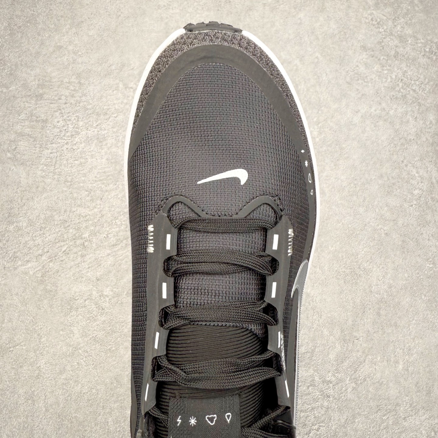 图片[4]-NK Vomero 18 GTX 时尚舒适 网布防滑耐磨 低帮跑步鞋 实拍调校N版已经零色差零失真 百分百还原实物色彩所见即所得 不存在货不对板色差等低级问题 选购参考实物拍摄 不混卖不参货 只用心做好货严格选品 承诺混一赔十 尺码：36 36.5 37.5 38 38.5 39 40 40.5 41 42 42.5 43 44 44.5 45-选品中心