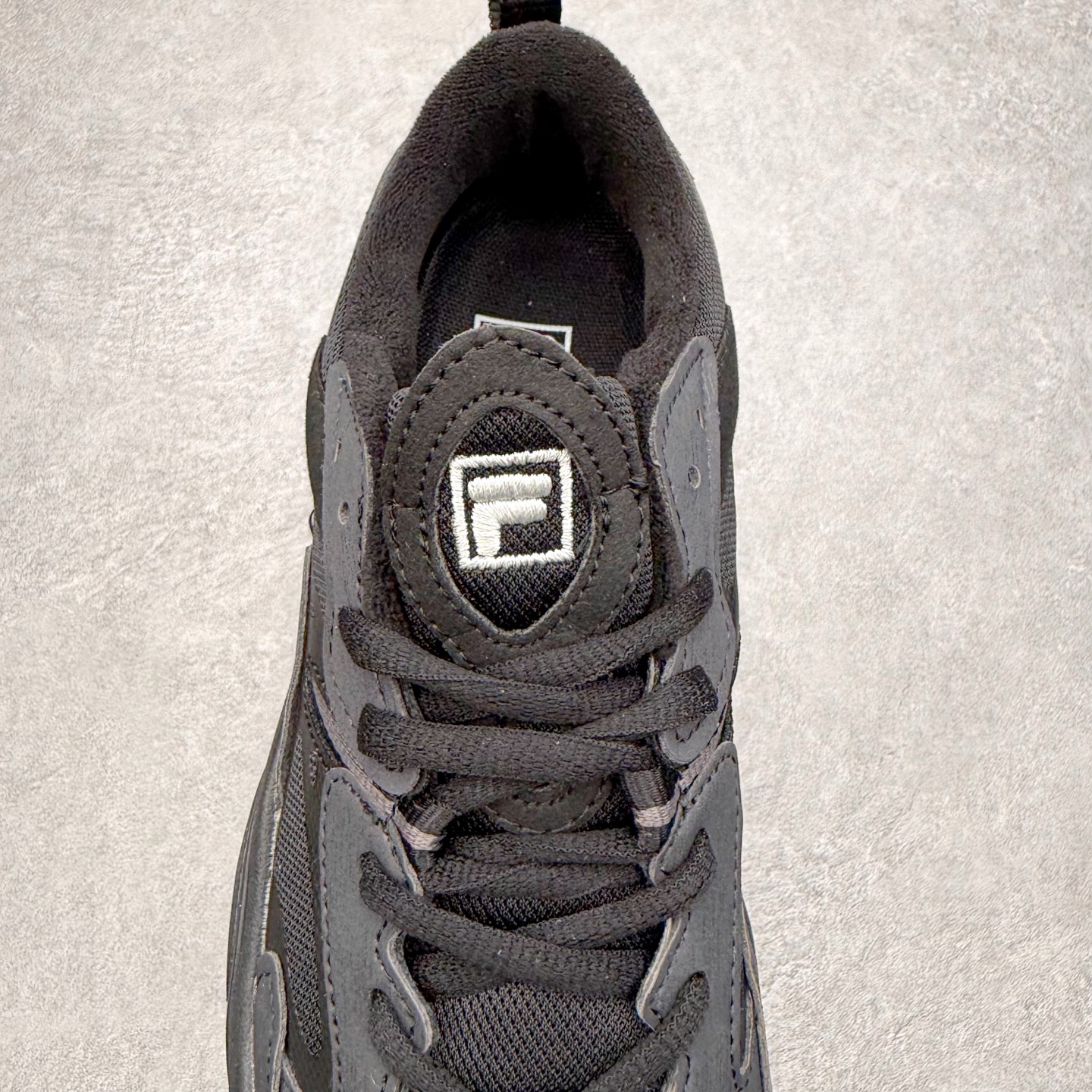 图片[5]-FILA SKIIPPER 斐乐火星2.0减震防滑网面老爹鞋 复古风重现 原鞋开版定制 正品同步鞋材 皮革拼接麂皮 搭配透气网布 主打复古潮流 白粉紫撞色设计 视觉冲击十足 超厚EVA软底设计 轻量舒适脚感 附带内增高效果 妥妥仙女款 完美上脚体验 女神必入单品 强烈推荐 尺码：35.5 36 36.5 37.5 38 38.5 39 40 40.5 41 42 42.5 43 44 44.5 45 45.5-选品中心