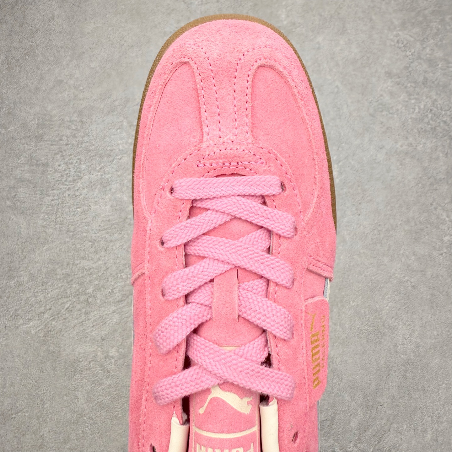 图片[4]-PUMA Palermo Trainer 彪马防滑耐磨低帮德训休闲板鞋 简约又不失设计巧思的帅气风格让它轻松驾驭日常休闲或滑板场合 运动兼具匠心 细节彰显品质 衬垫边缘以提供支撑和灵活性 强化鞋头以承受持续的磨损 耐磨性强 稳定性高 抓地更牢 不易打滑 尺码： 35 36 36.5 37.5 38 38.5 39 40 40.5 41 42 42.5 43 44 45-选品中心