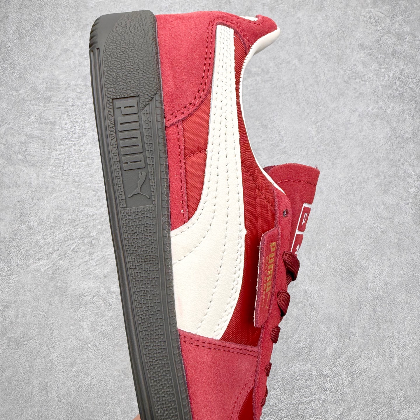 图片[6]-PUMA Palermo Trainer 彪马防滑耐磨低帮德训休闲板鞋 简约又不失设计巧思的帅气风格让它轻松驾驭日常休闲或滑板场合 运动兼具匠心 细节彰显品质 衬垫边缘以提供支撑和灵活性 强化鞋头以承受持续的磨损 耐磨性强 稳定性高 抓地更牢 不易打滑 尺码： 35 36 36.5 37.5 38 38.5 39 40 40.5 41 42 42.5 43 44 45-选品中心