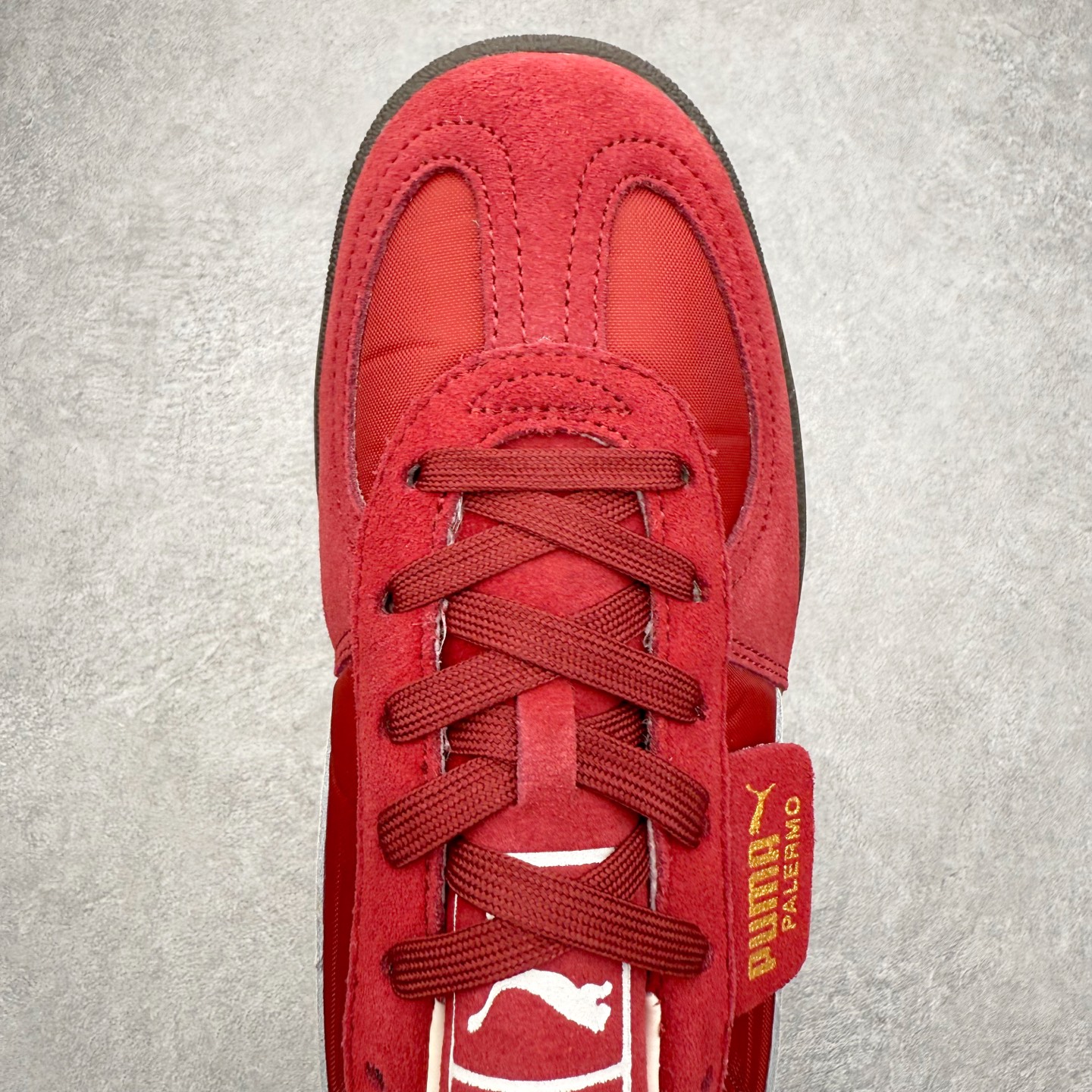 图片[4]-PUMA Palermo Trainer 彪马防滑耐磨低帮德训休闲板鞋 简约又不失设计巧思的帅气风格让它轻松驾驭日常休闲或滑板场合 运动兼具匠心 细节彰显品质 衬垫边缘以提供支撑和灵活性 强化鞋头以承受持续的磨损 耐磨性强 稳定性高 抓地更牢 不易打滑 尺码： 35 36 36.5 37.5 38 38.5 39 40 40.5 41 42 42.5 43 44 45-选品中心