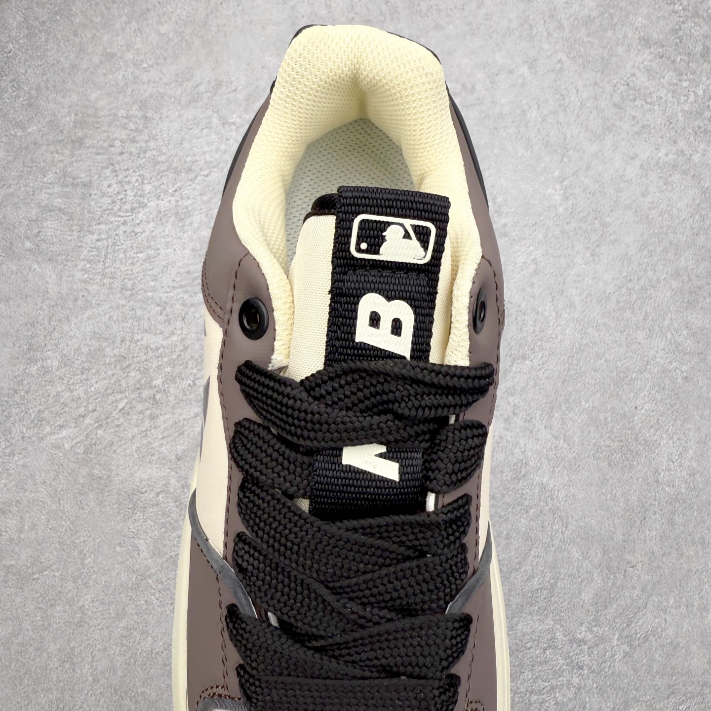 图片[5]-MLB Chunky Liner Basic 复古印花学长鞋系列低帮轻量增高厚底百搭休闲运动慢跑鞋板鞋 Korea韩国联名NY美国榄球纽约洋基队限定 韩国代购专供 全套原楦原纸板原厂数据开发 正确中底拉帮中底网布细节 平台代购专供 左脚内置芯片 韩国代购吊牌标贴 独家一比一RB+MD组合大底 高频后跟小人Logo精准对位立体饱满 正确网布加超迁鞋面 转印中底走线紧密 转印Logo工艺表层防刮不掉色 尺码：35 36 36.5 37.5 38 38.5 39 40 40.5 41 42 42.5 43 44 45-选品中心