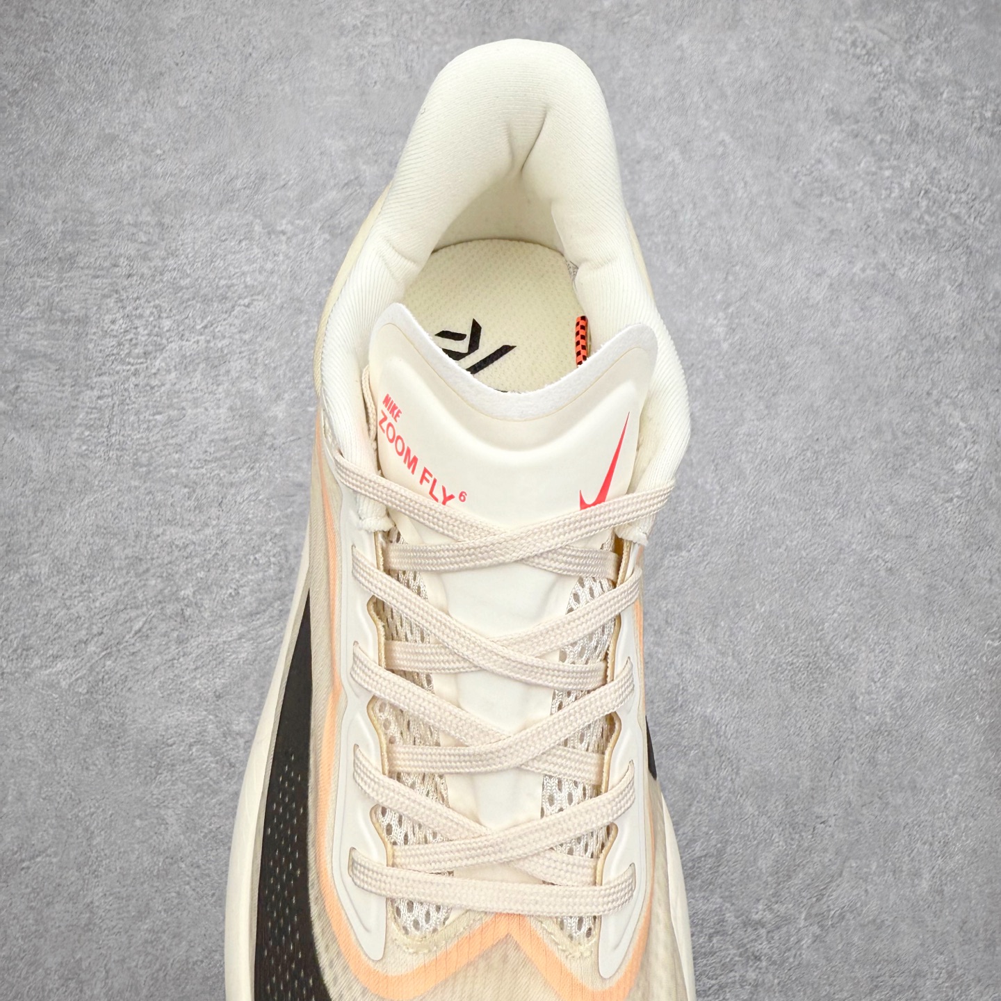 图片[5]-＃纯原福利 NK ZoomX Invincible Run Flyknit 6 轻量跑鞋 飞织低帮休闲运动慢跑鞋 FN8454 此鞋专为短跑运动员而生 是为 5 至 10 公里距离的赛事和训练打造 整体设计采用流线型的轻质工程网眼材质构成鞋面 并与其他 Running 旗舰鞋款同样搭载全脚掌 ZoomX 缓冲中底 搭配 Pebax 物料与橡胶外底 ZoomX StreakFly 首发配色以Prototype呈现 其灵感是来自开发期间的磨损测试 透过编号的标记与内侧的预期跑步距离突出研发过程 尺码：40 40.5 41 42 42.5 43 44 44.5 45-选品中心