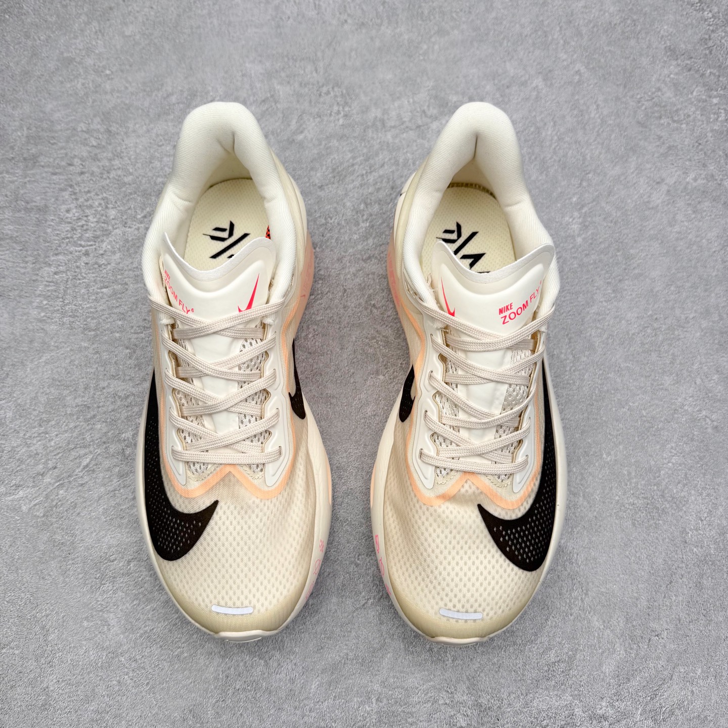 图片[2]-＃纯原福利 NK ZoomX Invincible Run Flyknit 6 轻量跑鞋 飞织低帮休闲运动慢跑鞋 FN8454 此鞋专为短跑运动员而生 是为 5 至 10 公里距离的赛事和训练打造 整体设计采用流线型的轻质工程网眼材质构成鞋面 并与其他 Running 旗舰鞋款同样搭载全脚掌 ZoomX 缓冲中底 搭配 Pebax 物料与橡胶外底 ZoomX StreakFly 首发配色以Prototype呈现 其灵感是来自开发期间的磨损测试 透过编号的标记与内侧的预期跑步距离突出研发过程 尺码：40 40.5 41 42 42.5 43 44 44.5 45-选品中心