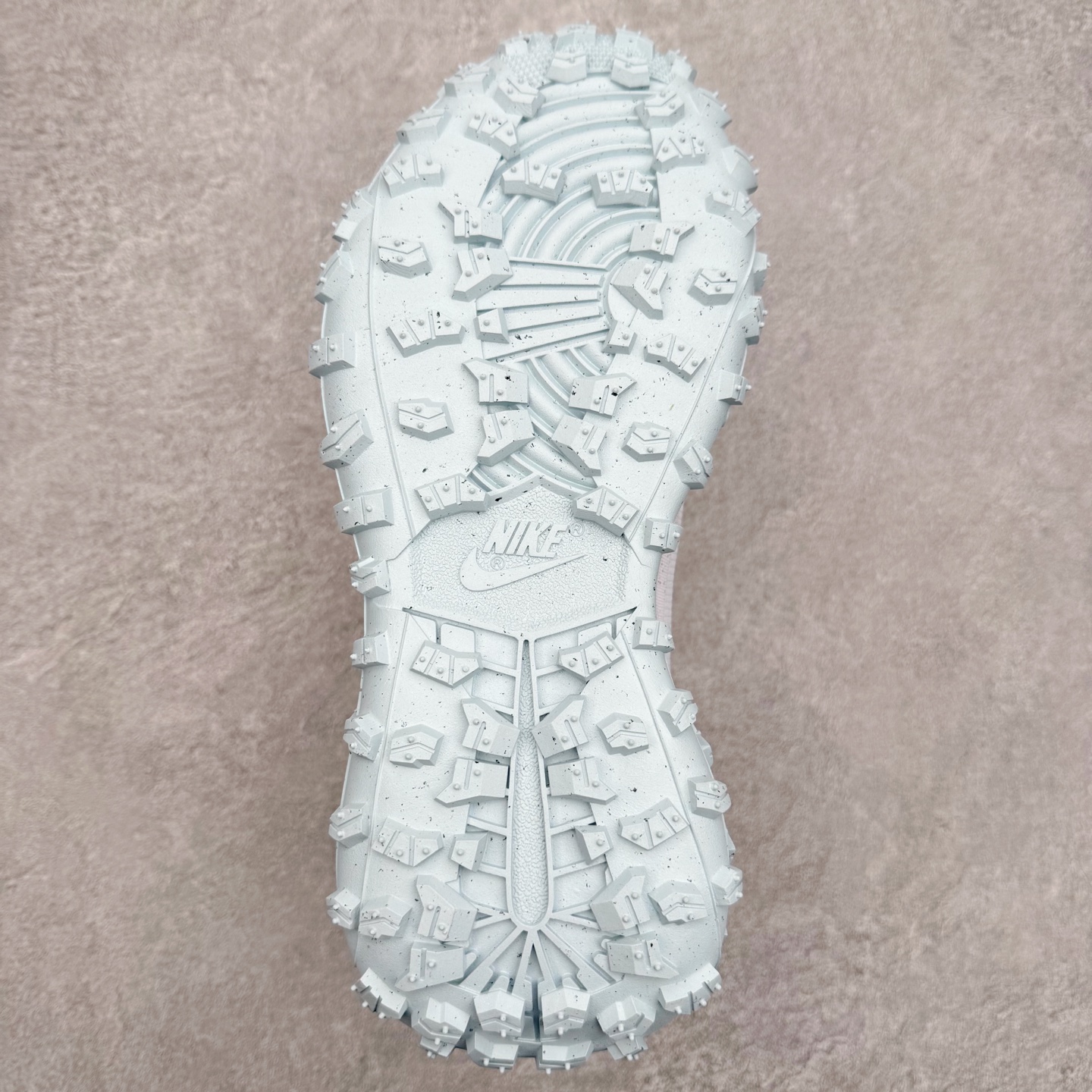 图片[9]-Air Jordan AJ1 Element Gore-Tex 经典耐用 低帮跑步鞋 冰川蓝 FV4227-400实拍调校N版已经零色差零失真 百分百还原实物色彩所见即所得 不存在货不对板色差等低级问题 选购参考实物拍摄 不混卖不参货 只用心做好货严格选品 承诺混一赔十 尺码：40 40.5 41 42 42.5 43 44 44.5 45-选品中心