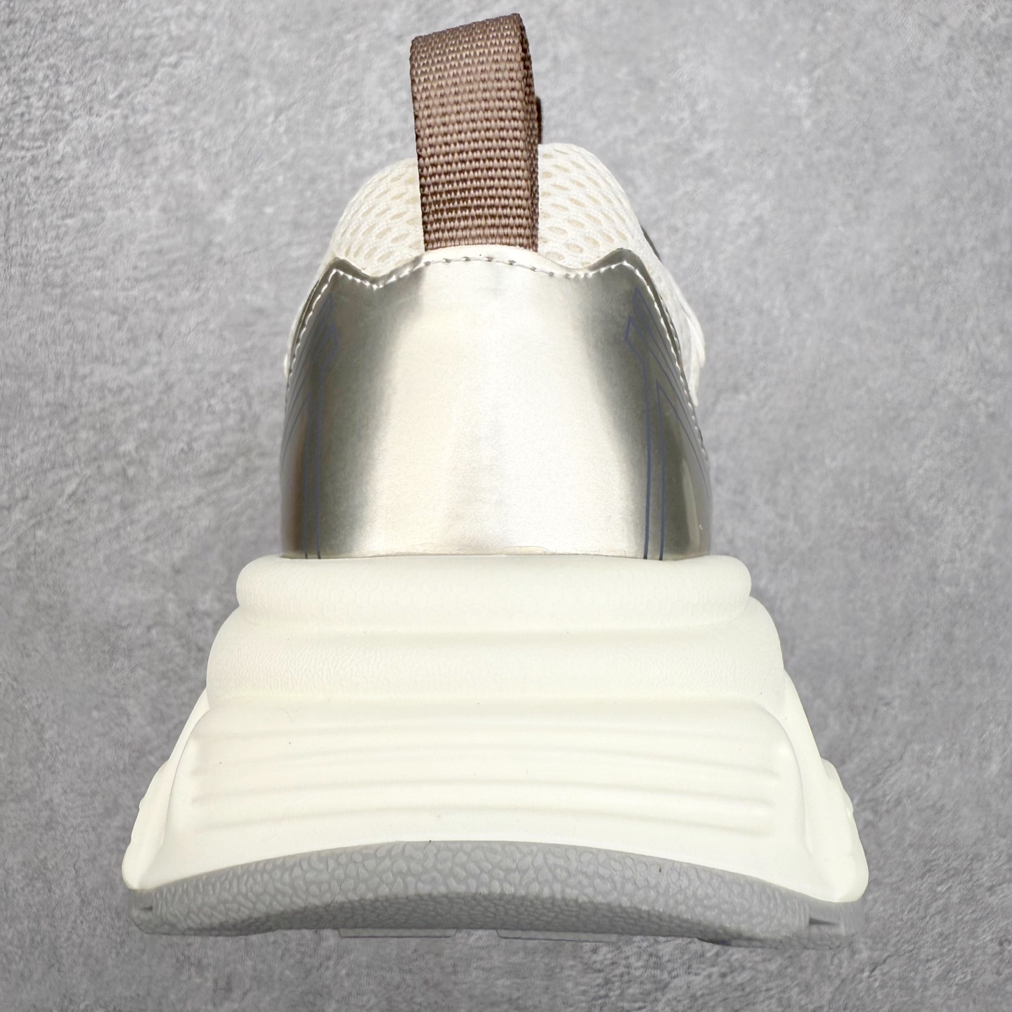 图片[8]-GG-CC赵露思2025新款厚底增高休闲运动老爹鞋系列 广东大厂出品 7CM厚底增高 星河粒子 银白粉色 银角大王 完美细节 25ss春季新款厚底增高 大长腿 时髦look轻松定格 不费力展现率性氛围 高档银盒 酷帅机能风不规则设计大底 拼色造型设计 轻便舒适百搭 GGCC银白配色好温柔 三层组合月牙底 柔软有弹性的月牙底和增加舒适度显腿长的7cm增高 长时间走路和站立都不累脚舒适度和少女感 厚底增高 不管怎么搭都好看~尺码：35 36 37 38 39 40-选品中心