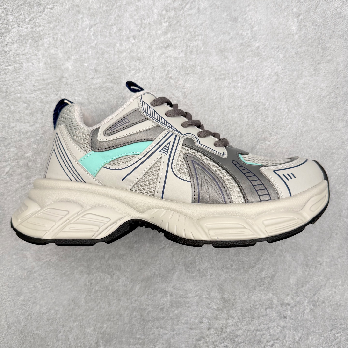 GG-CC赵露思2025新款厚底增高休闲运动老爹鞋系列 广东大厂出品 7CM厚底增高 星河粒子 银白粉色 银角大王 完美细节 25ss春季新款厚底增高 大长腿 时髦look轻松定格 不费力展现率性氛围 高档银盒 酷帅机能风不规则设计大底 拼色造型设计 轻便舒适百搭 GGCC银白配色好温柔 三层组合月牙底 柔软有弹性的月牙底和增加舒适度显腿长的7cm增高 长时间走路和站立都不累脚舒适度和少女感 厚底增高 不管怎么搭都好看~尺码：35 36 37 38 39 40-选品中心