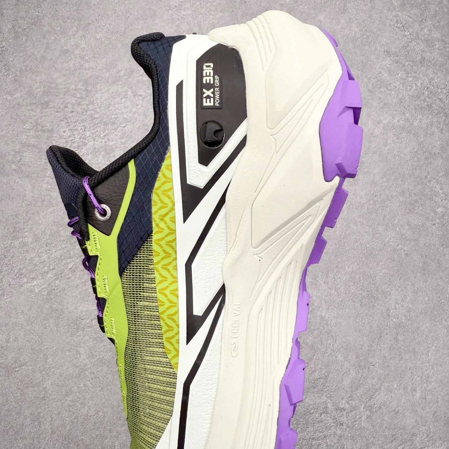 图片[7]-＃K版 KAILAS FUGA EX330 25款长距离跑山 时尚舒适跑步鞋 KAILAS凯乐石品牌是全球三大全系攀登品牌之一，于2003年创立于中国广州，致力于为有攀登梦想的户外运动员及爱好者，研发制造功能性专业装备，满足他们在极限环境下安全舒适的需求，凯乐石专注于科技面料的开发及专业功能设计，产品线覆盖登山、攀岩、徒步、越野跑山、露营、旅行等多项户外运动，通过运动员的测试反馈，不断进化迭代，产品荣获国内外大奖71座，发明专利21个，更突破性的自主研发攀登器械，打造出中国的攀登硬实力。实拍调校N版已经零色差零失真 百分百还原实物色彩所见即所得 不存在货不对板色差等低级问题 选购参考实物拍摄 不混卖不参货 只用心做好货严格选品 承诺混一赔十 尺码：36 36.5 37.5 38 38.5 39 40 40.5 41 42 42.5 43 44 44.5 45-选品中心