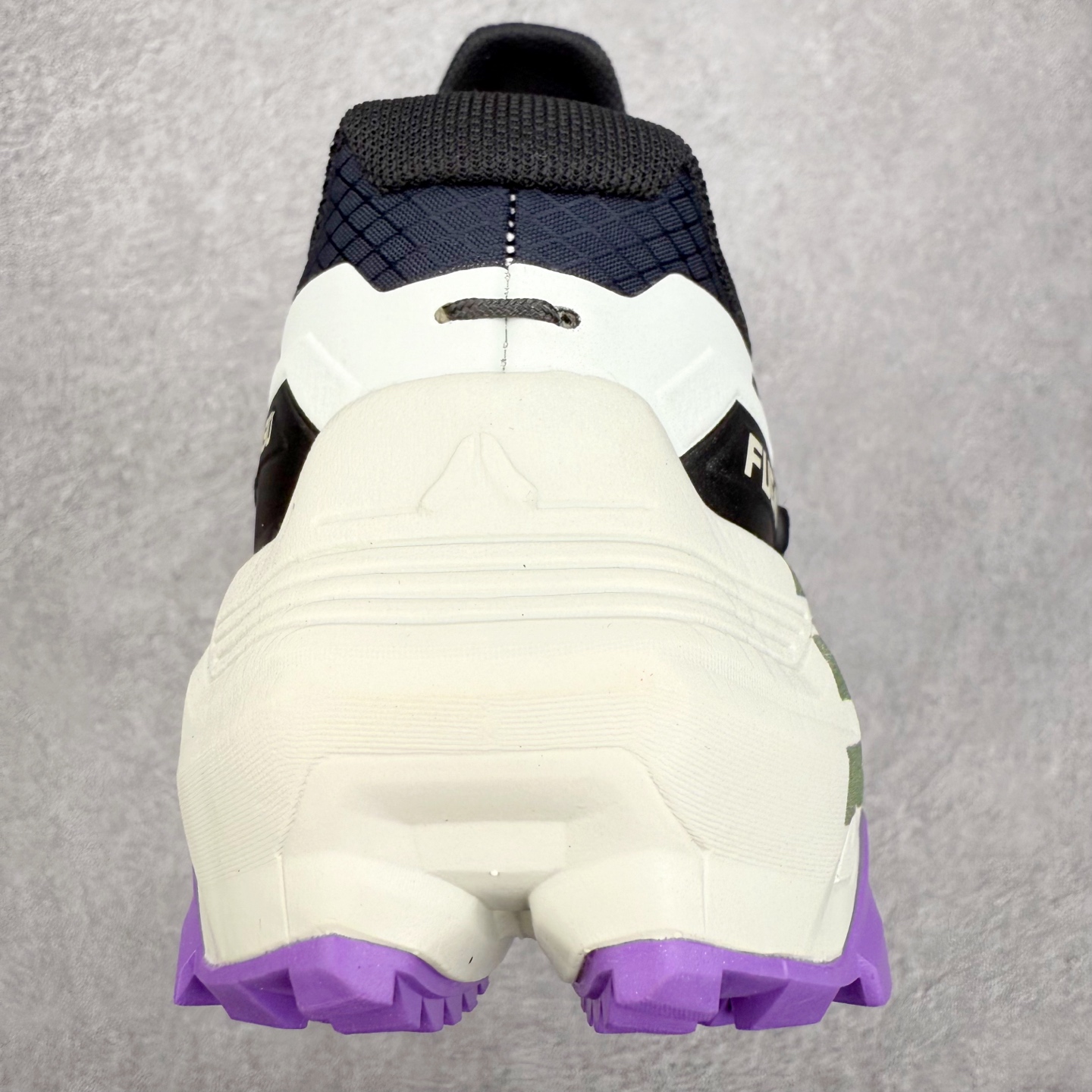 图片[8]-＃K版 KAILAS FUGA EX330 25款长距离跑山 时尚舒适跑步鞋 KAILAS凯乐石品牌是全球三大全系攀登品牌之一，于2003年创立于中国广州，致力于为有攀登梦想的户外运动员及爱好者，研发制造功能性专业装备，满足他们在极限环境下安全舒适的需求，凯乐石专注于科技面料的开发及专业功能设计，产品线覆盖登山、攀岩、徒步、越野跑山、露营、旅行等多项户外运动，通过运动员的测试反馈，不断进化迭代，产品荣获国内外大奖71座，发明专利21个，更突破性的自主研发攀登器械，打造出中国的攀登硬实力。实拍调校N版已经零色差零失真 百分百还原实物色彩所见即所得 不存在货不对板色差等低级问题 选购参考实物拍摄 不混卖不参货 只用心做好货严格选品 承诺混一赔十 尺码：36 36.5 37.5 38 38.5 39 40 40.5 41 42 42.5 43 44 44.5 45-选品中心