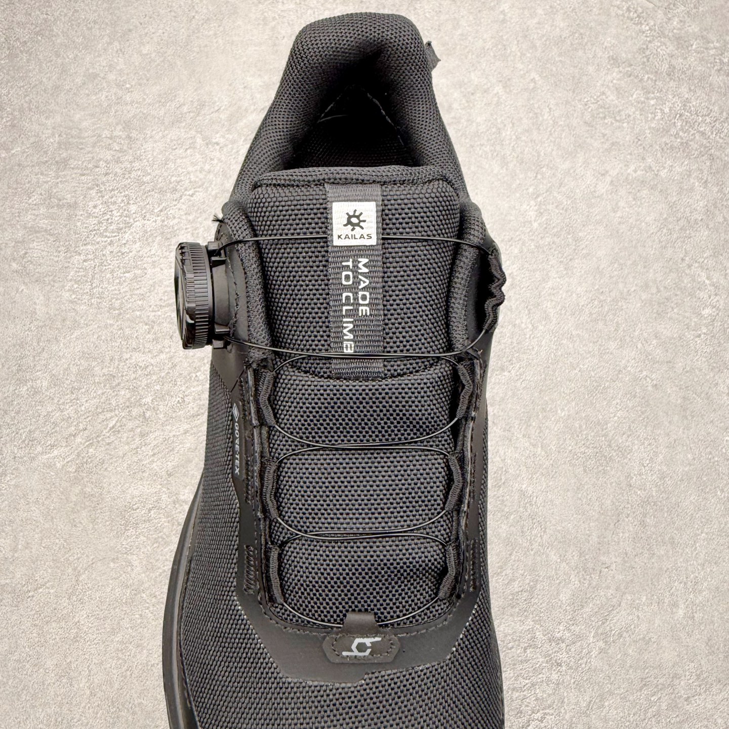 图片[5]-＃K版 KAILAS 凯乐石 界山户外运动舒适时尚防滑透气低帮登山徒步鞋 KAILAS凯乐石品牌是全球三大全系攀登品牌之一，于2003年创立于中国广州，致力于为有攀登梦想的户外运动员及爱好者，研发制造功能性专业装备，满足他们在极限环境下安全舒适的需求，凯乐石专注于科技面料的开发及专业功能设计，产品线覆盖登山、攀岩、徒步、越野跑山、露营、旅行等多项户外运动，通过运动员的测试反馈，不断进化迭代，产品荣获国内外大奖71座，发明专利21个，更突破性的自主研发攀登器械，打造出中国的攀登硬实力。实拍调校N版已经零色差零失真 百分百还原实物色彩所见即所得 不存在货不对板色差等低级问题 选购参考实物拍摄 不混卖不参货 只用心做好货严格选品 承诺混一赔十 尺码：36 36.5 37.5 38 38.5 39 40 40.5 41 42 42.5 43 44 44.5 45-选品中心