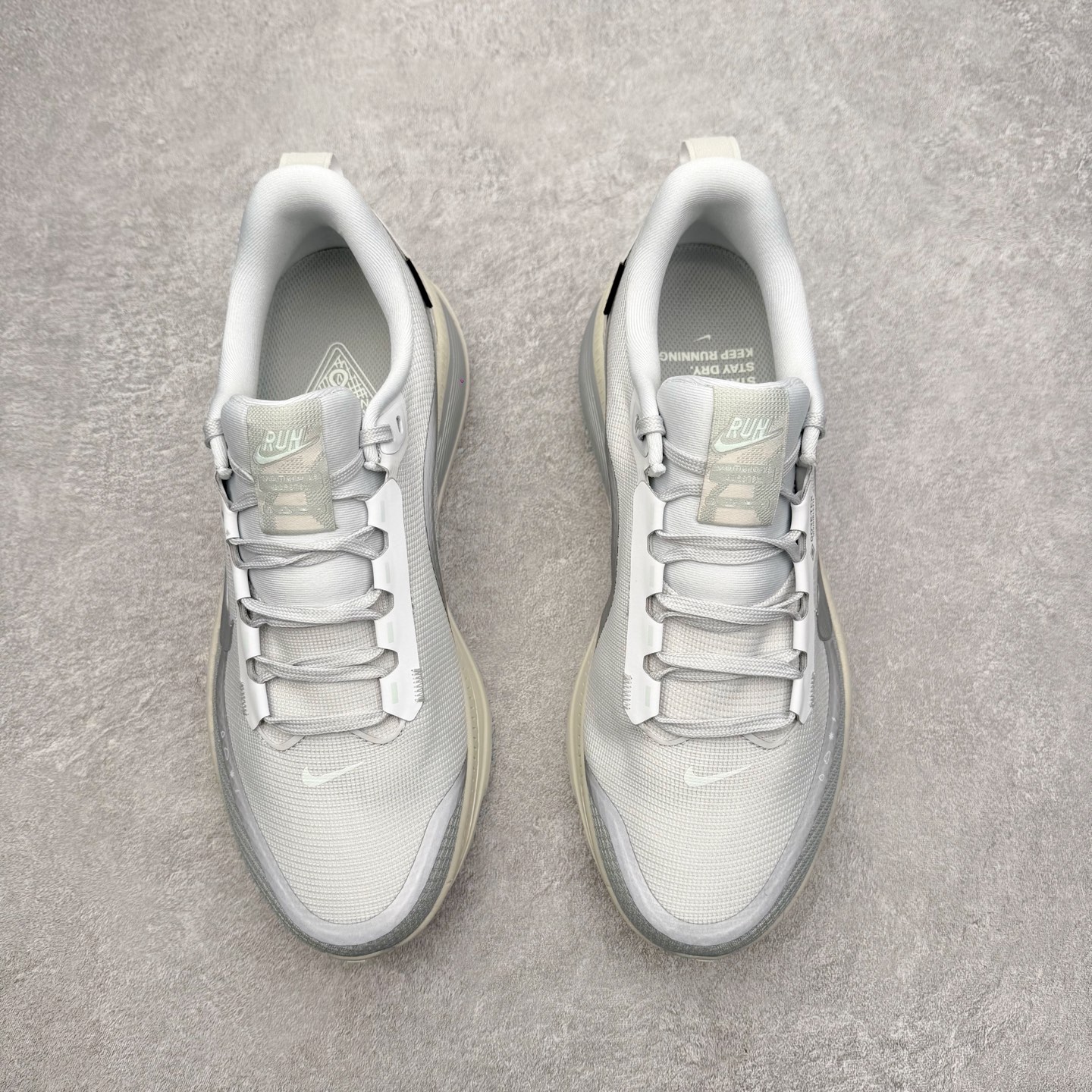 图片[2]-NK Vomero 18 GTX 时尚舒适 网布防滑耐磨 低帮跑步鞋 实拍调校N版已经零色差零失真 百分百还原实物色彩所见即所得 不存在货不对板色差等低级问题 选购参考实物拍摄 不混卖不参货 只用心做好货严格选品 承诺混一赔十 尺码：36 36.5 37.5 38 38.5 39 40 40.5 41 42 42.5 43 44 44.5 45-选品中心