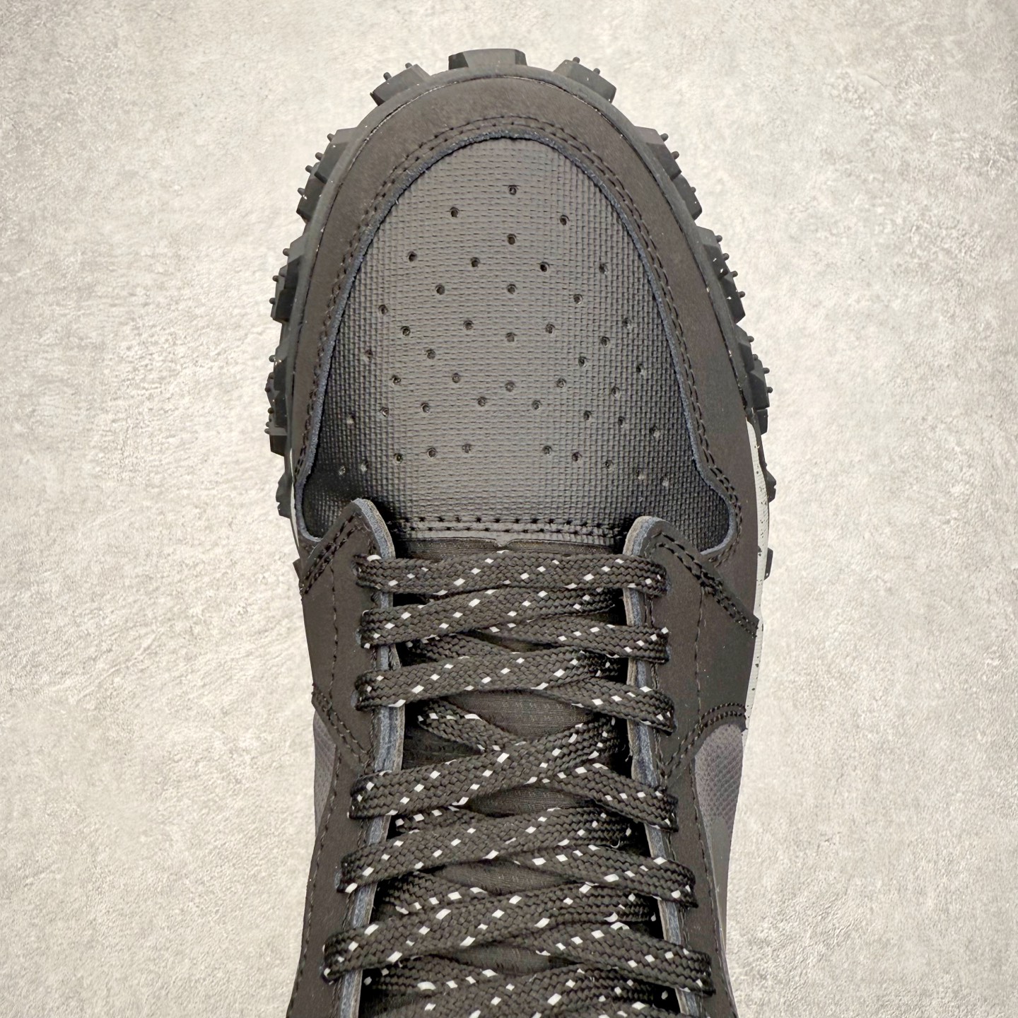 图片[4]-Air Jordan AJ1 Element Gore-Tex 经典耐用 低帮跑步鞋 黑白 FV4227-002 实拍调校N版已经零色差零失真 百分百还原实物色彩所见即所得 不存在货不对板色差等低级问题 选购参考实物拍摄 不混卖不参货 只用心做好货严格选品 承诺混一赔十 尺码：40 40.5 41 42 42.5 43 44 44.5 45-选品中心