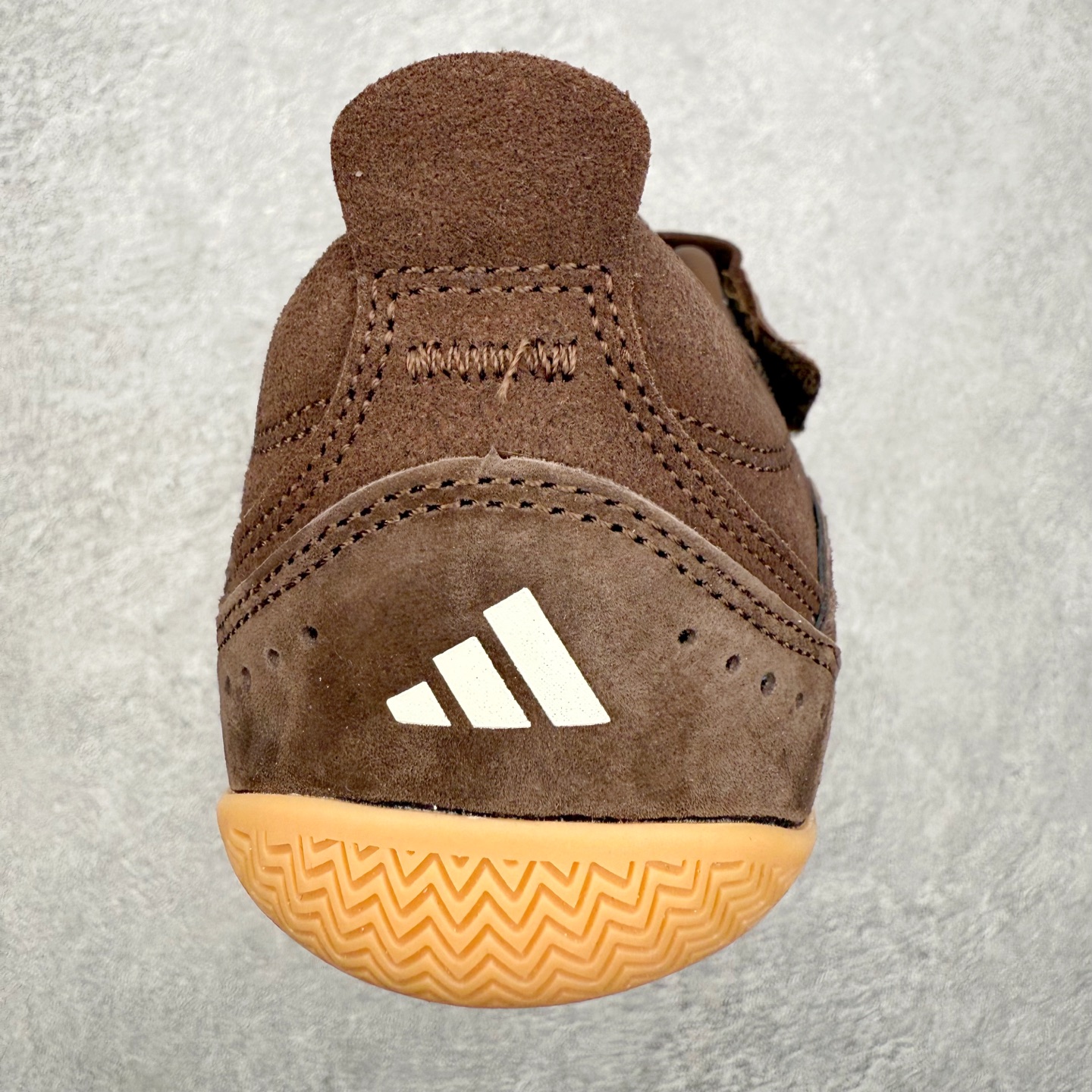 图片[8]-AD FOS URBAN REVERIE 舒适百搭 耐磨 低帮 生活休闲鞋 KJ4037 实拍调校N版已经零色差零失真 百分百还原实物色彩所见即所得 不存在货不对板色差等低级问题 选购参考实物拍摄 不混卖不参货 只用心做好货严格选品 承诺混一赔十 尺码：36 36.5 37.5 38 38.5 39 40 40.5 41 42 42.5 43 44 44.5 45-选品中心