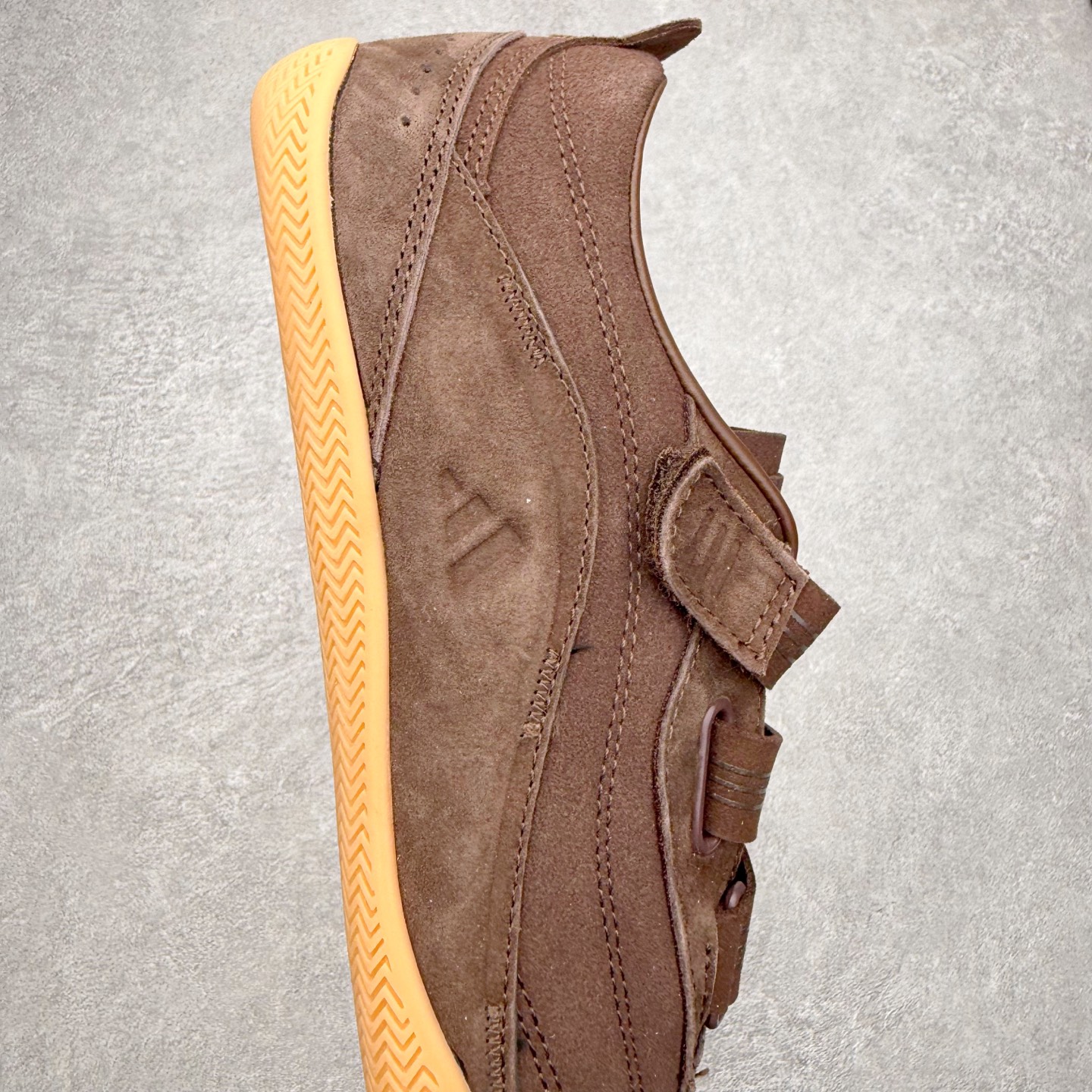 图片[6]-AD FOS URBAN REVERIE 舒适百搭 耐磨 低帮 生活休闲鞋 KJ4037 实拍调校N版已经零色差零失真 百分百还原实物色彩所见即所得 不存在货不对板色差等低级问题 选购参考实物拍摄 不混卖不参货 只用心做好货严格选品 承诺混一赔十 尺码：36 36.5 37.5 38 38.5 39 40 40.5 41 42 42.5 43 44 44.5 45-选品中心