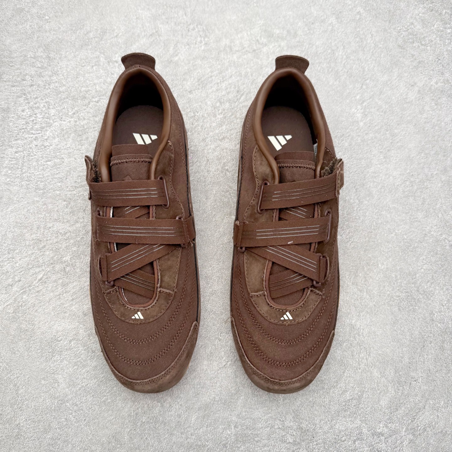 图片[2]-AD FOS URBAN REVERIE 舒适百搭 耐磨 低帮 生活休闲鞋 KJ4037 实拍调校N版已经零色差零失真 百分百还原实物色彩所见即所得 不存在货不对板色差等低级问题 选购参考实物拍摄 不混卖不参货 只用心做好货严格选品 承诺混一赔十 尺码：36 36.5 37.5 38 38.5 39 40 40.5 41 42 42.5 43 44 44.5 45-选品中心