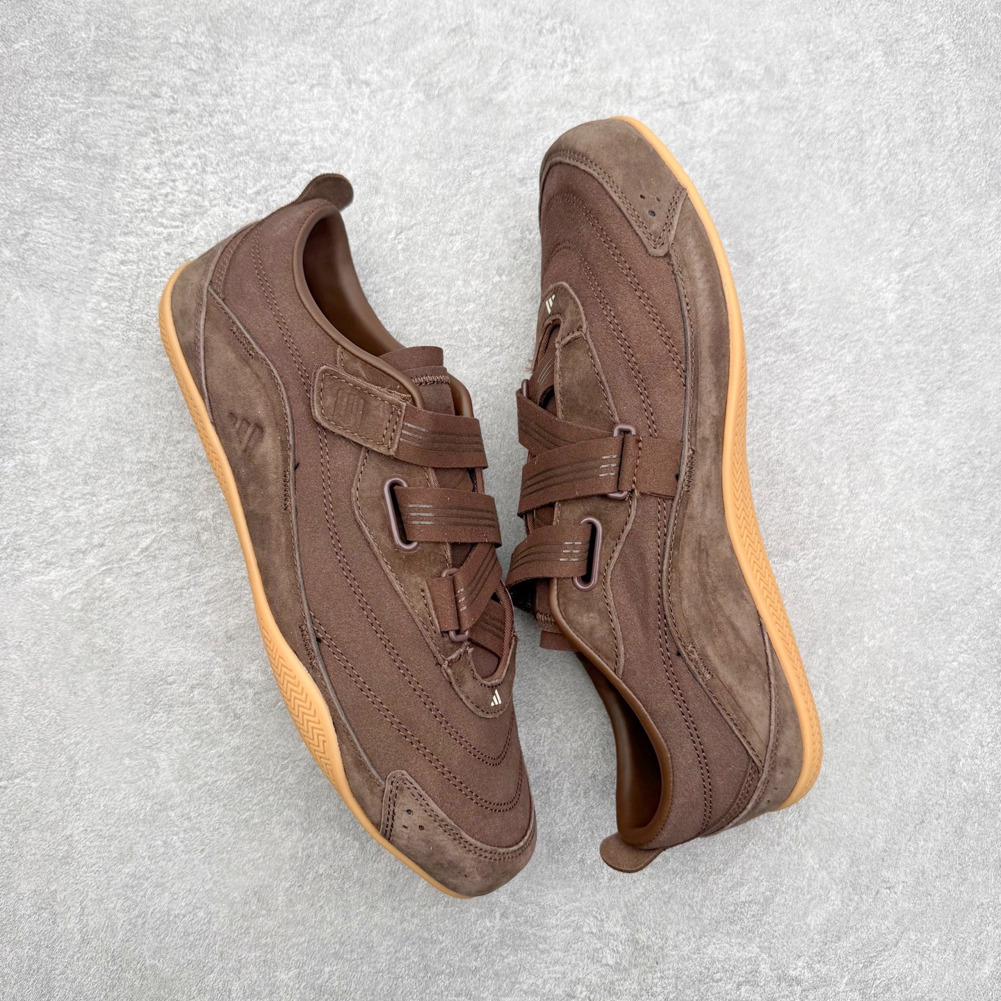 图片[3]-AD FOS URBAN REVERIE 舒适百搭 耐磨 低帮 生活休闲鞋 KJ4037 实拍调校N版已经零色差零失真 百分百还原实物色彩所见即所得 不存在货不对板色差等低级问题 选购参考实物拍摄 不混卖不参货 只用心做好货严格选品 承诺混一赔十 尺码：36 36.5 37.5 38 38.5 39 40 40.5 41 42 42.5 43 44 44.5 45-选品中心