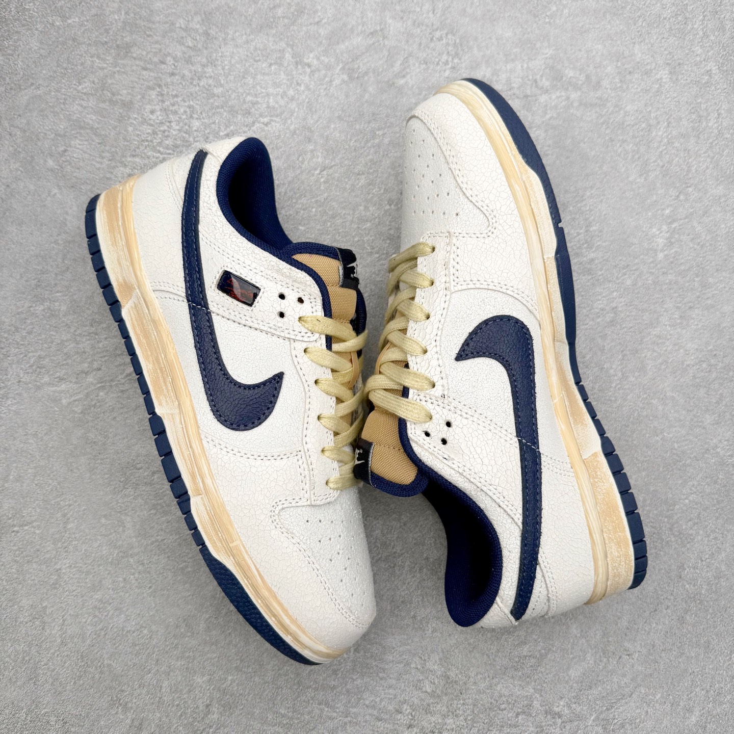 图片[3]-＃F版 Stranger Things x NK Dunk Low SP舒适百搭 低帮 板鞋 男女同款 联名灰蓝色 IH6766-001 极限压缩利润空间 超乎所想的高性价比 用料绝不含糊 原盒原配 正确耐磨橡胶大底 超高清洁度 全鞋零毛边皮料切割 全套原楦原模倾力打造完美版型 尺码：36 36.5 37.5 38 38.5 39 40 40.5 41 42 42.5 43 44 44.5 45 46 47.5-选品中心