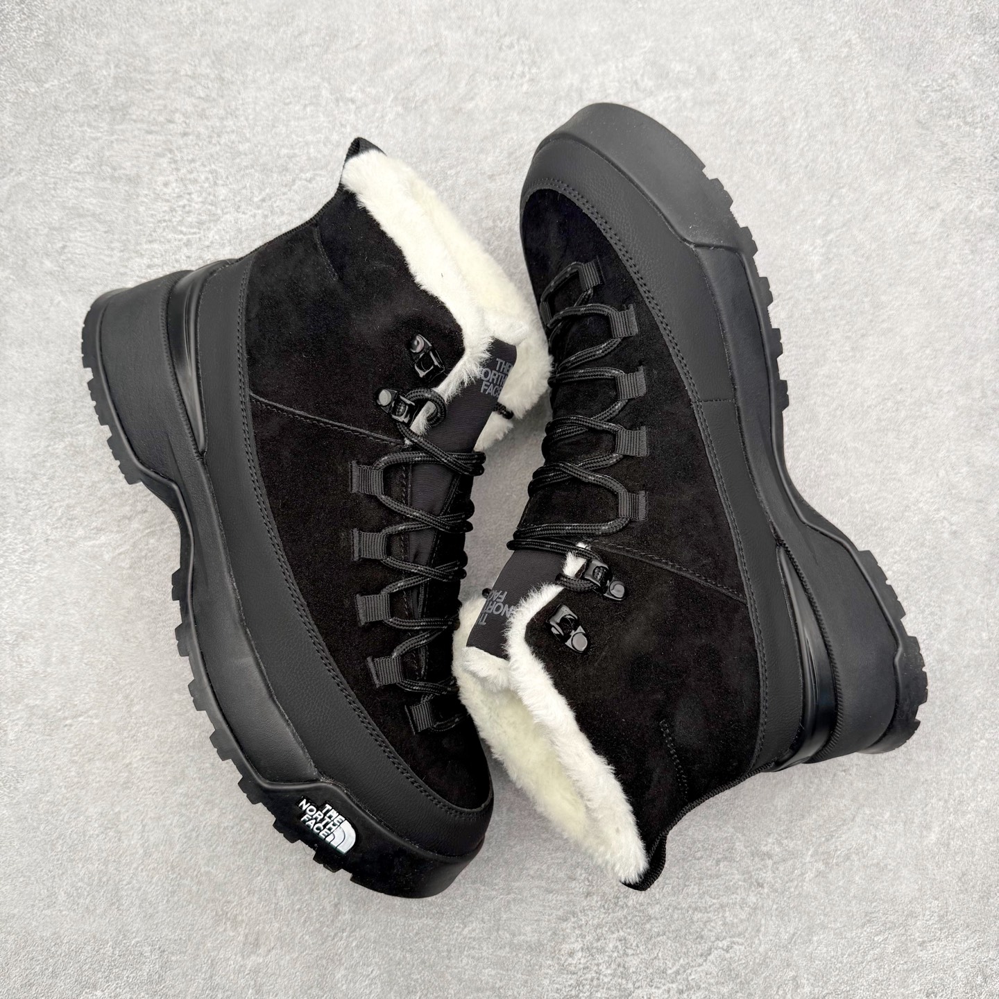 图片[3]-北面THE NORTH FACE GLENCLYFFE 皮革织物简约舒适短靴加绒雪地靴 专业户外登山品牌（北面）The North Face自1966年创立，由两位热爱登山徒步的年轻登山者于美西旧金山开创，不断透过研发与创新，并且将最先进的技术结合在服装与鞋款设计，生产多种外型帅气且专业能力非常强的户外运动装备而备受欢迎。尺码：36-45-选品中心