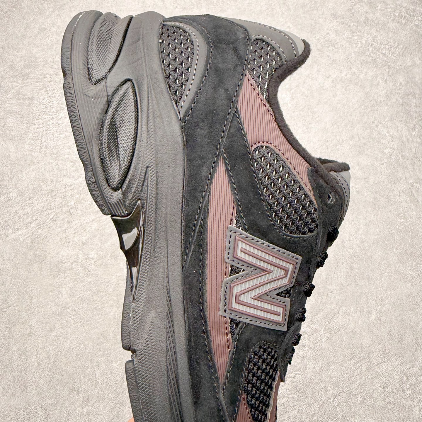 图片[6]-New Balance NB2010系列新百伦经典复古休闲运动板鞋 以ENCAP中底配以升级版 N-ERGY缓震物料 鞋面则采用特色的柔软麂皮搭以NewBalance经典的尼龙网布 低调中还原跑鞋本真 更年轻化的设计理念与材质 让新世代青年得以用全新视角体验经典鞋款的传奇魅力尺码：36 37 37.5 38 38.5 39.5 40 40.5 41.5 42 42.5 43 44 45-选品中心